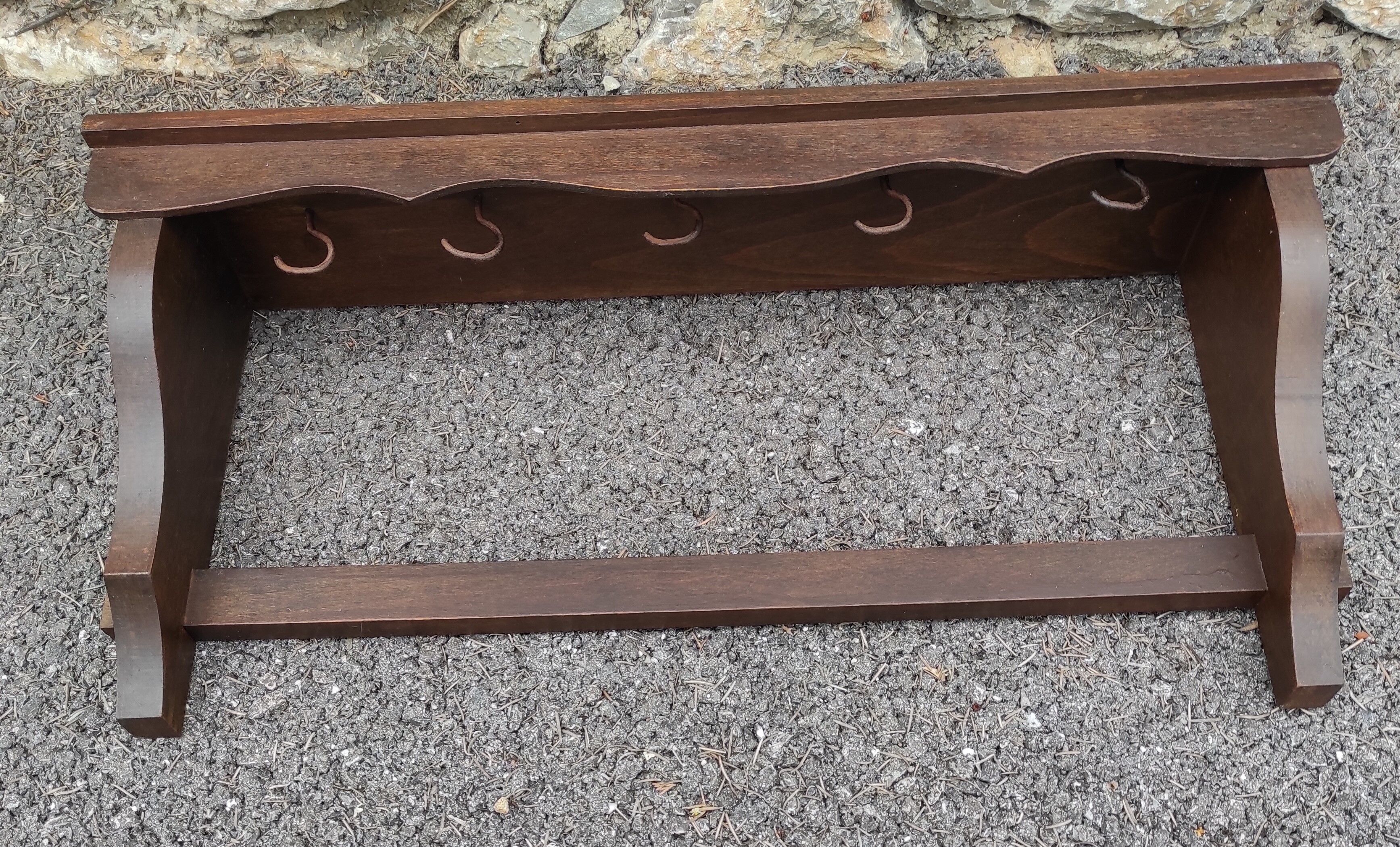 Wall shelf pan holder
