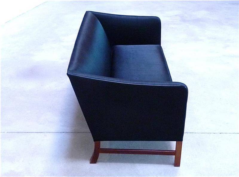 Canapé deux places danois classique par Ole Wanscher pour AJ Iversen, années 1960