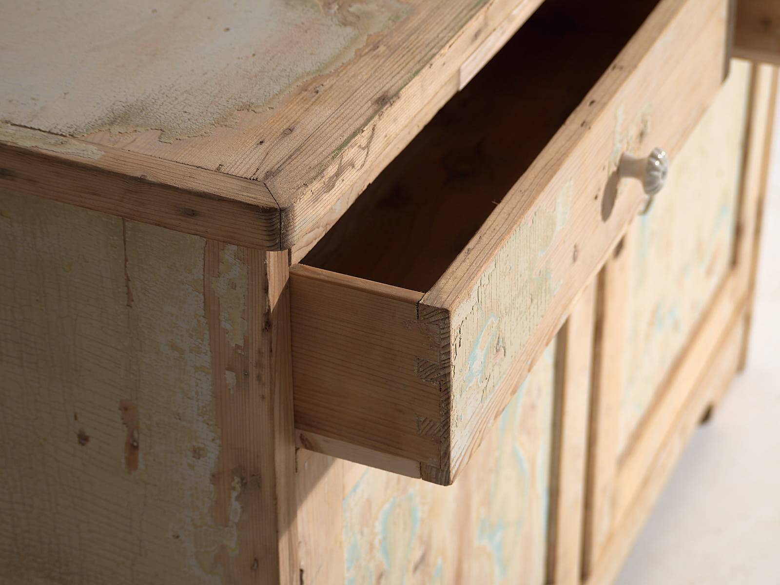 Antique chest of drawers with cream patina (circa 1920) #43