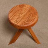 Tabouret Pierre Chapo S31 'Modèle A' en orme massif, France