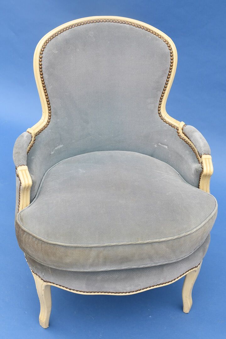 Louis XV-style shepherdess chair