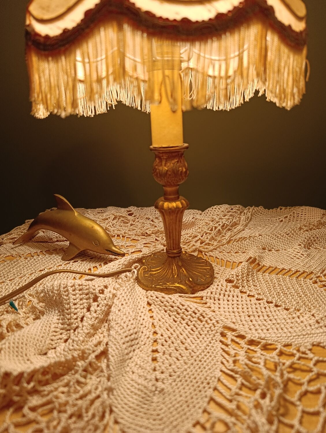Vintage brass granny lamp | Ecru silk pagoda shade, 1950s/60s