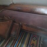 Leather sofa/bed
