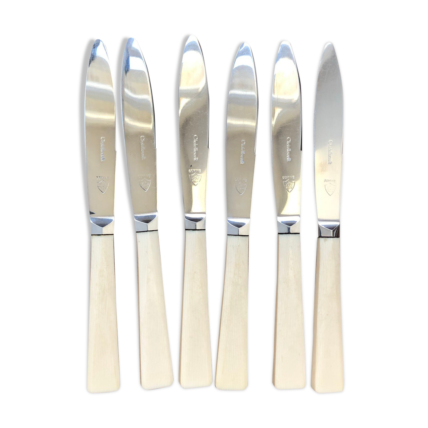 Series of six cheese knives