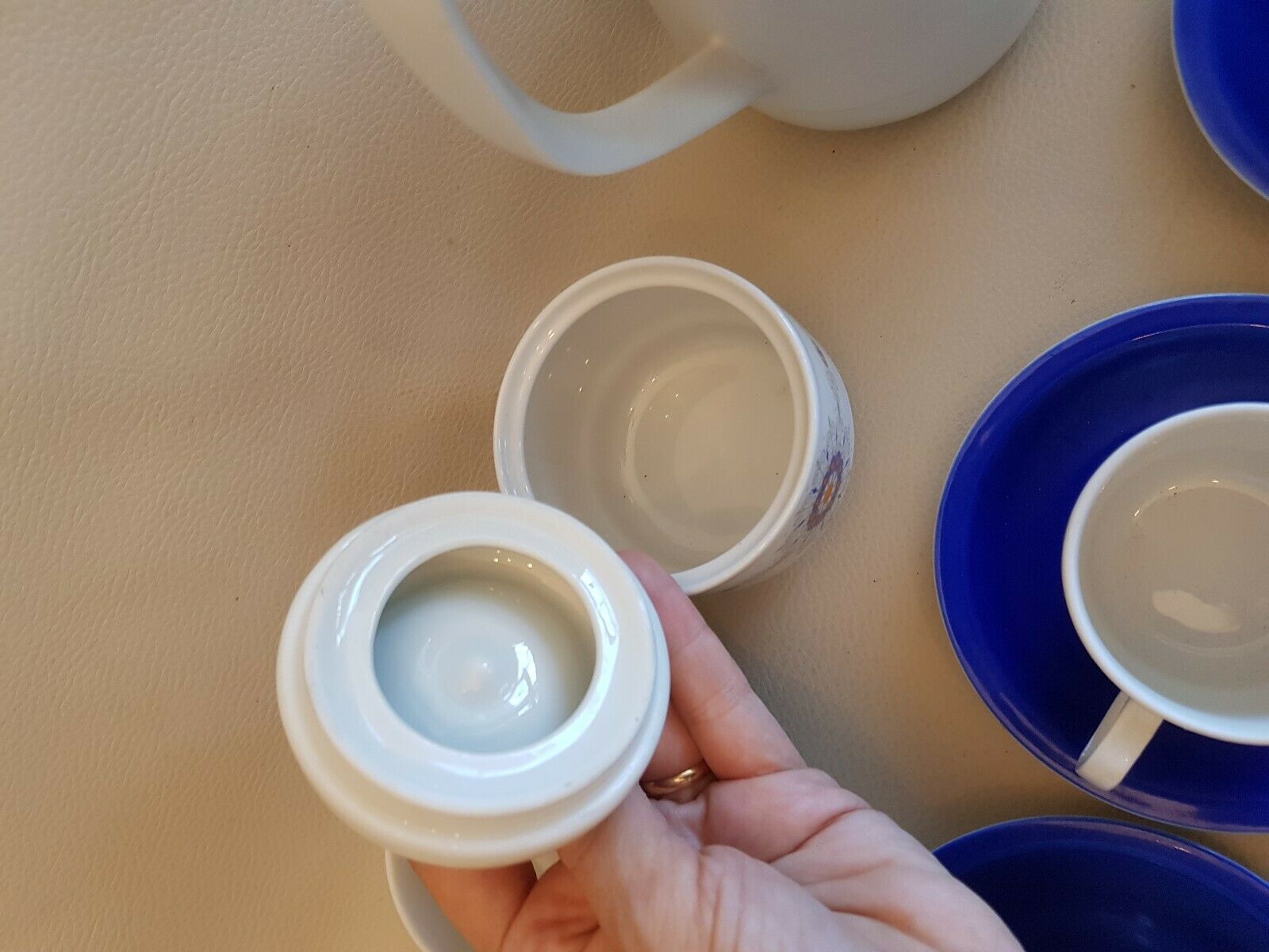 Coffee service and dessert in vintage porcelain 70s Bareuther blue décor