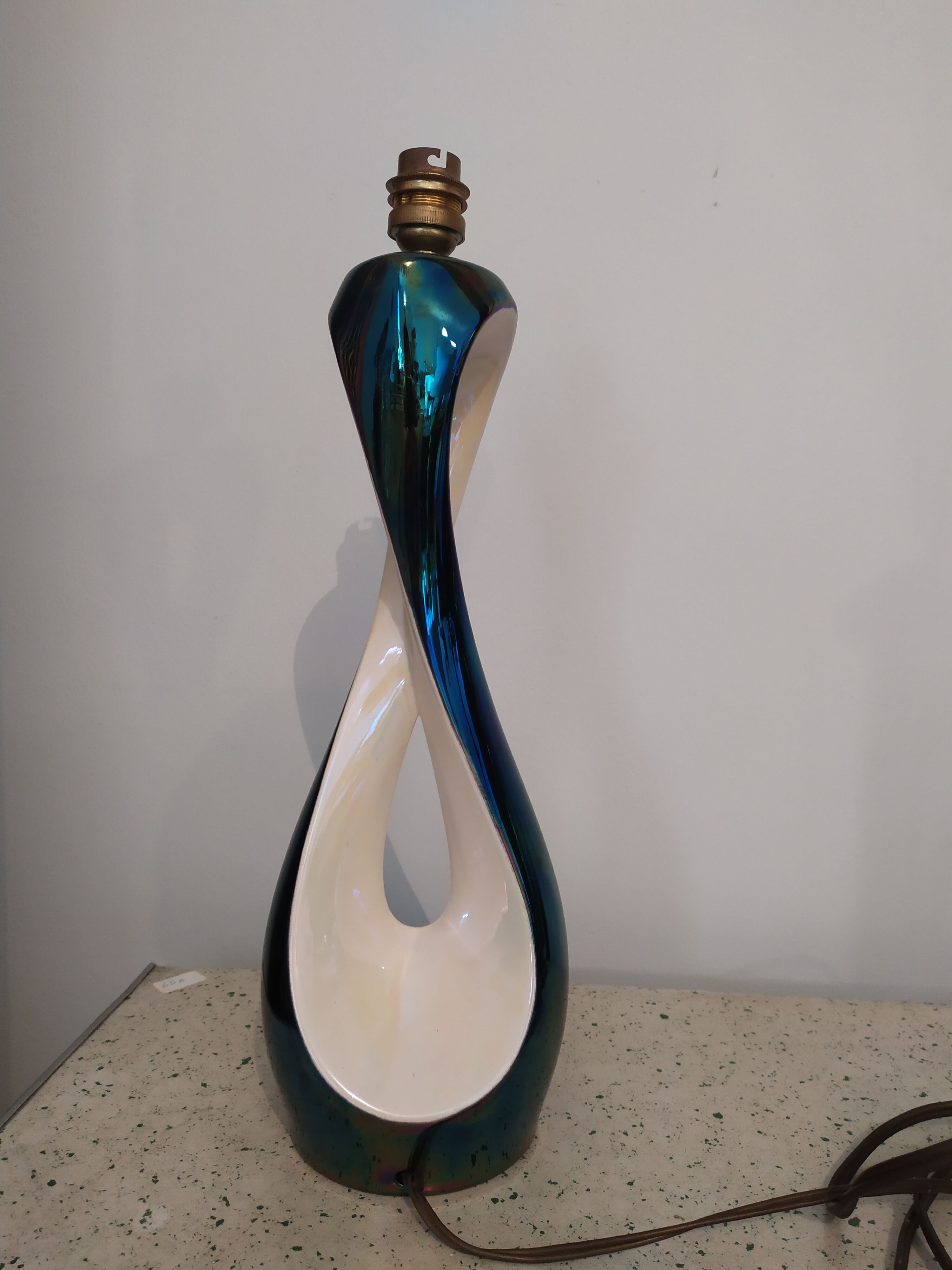 Ceramic lamp foot