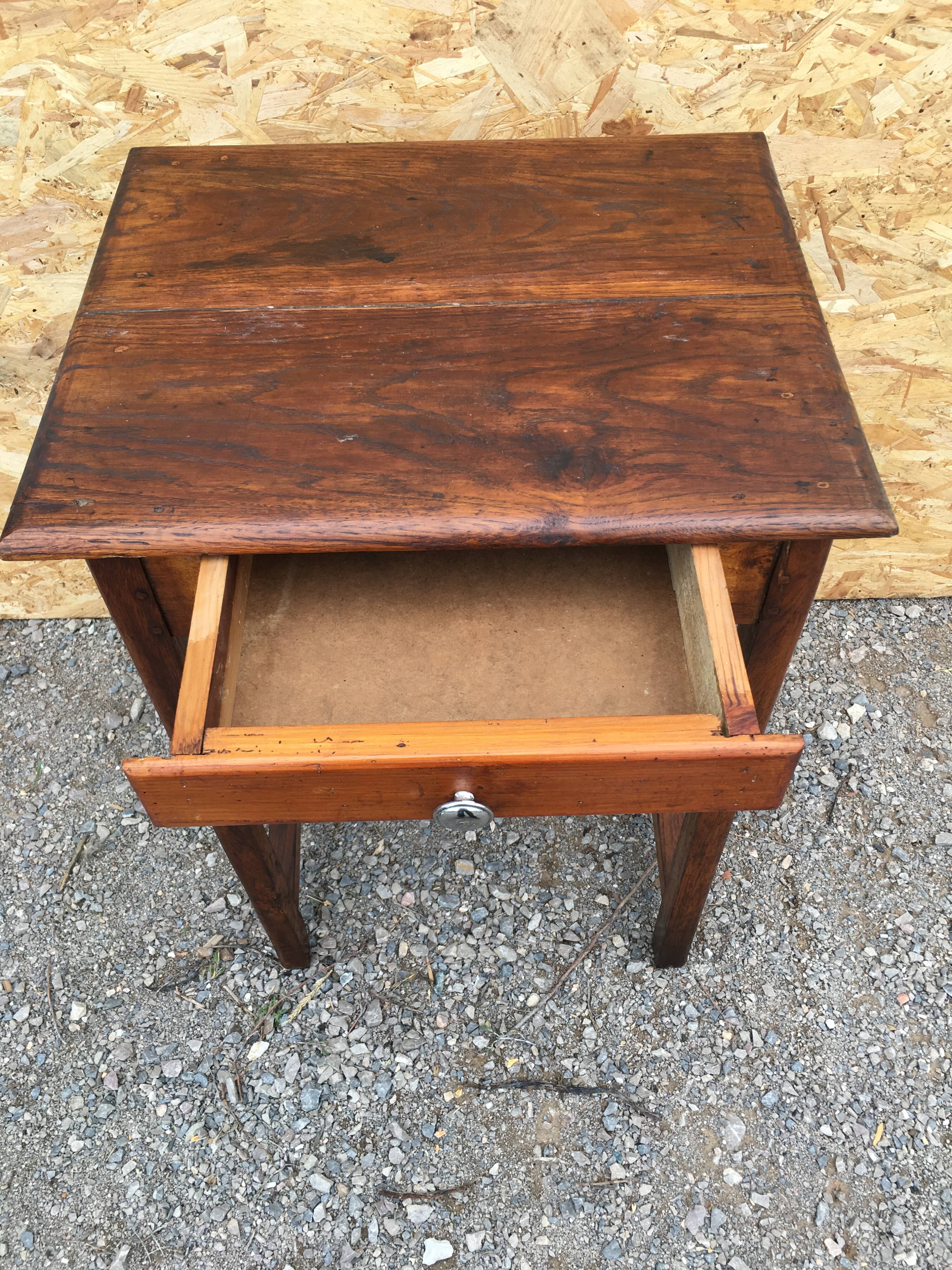 Table d’appoint
