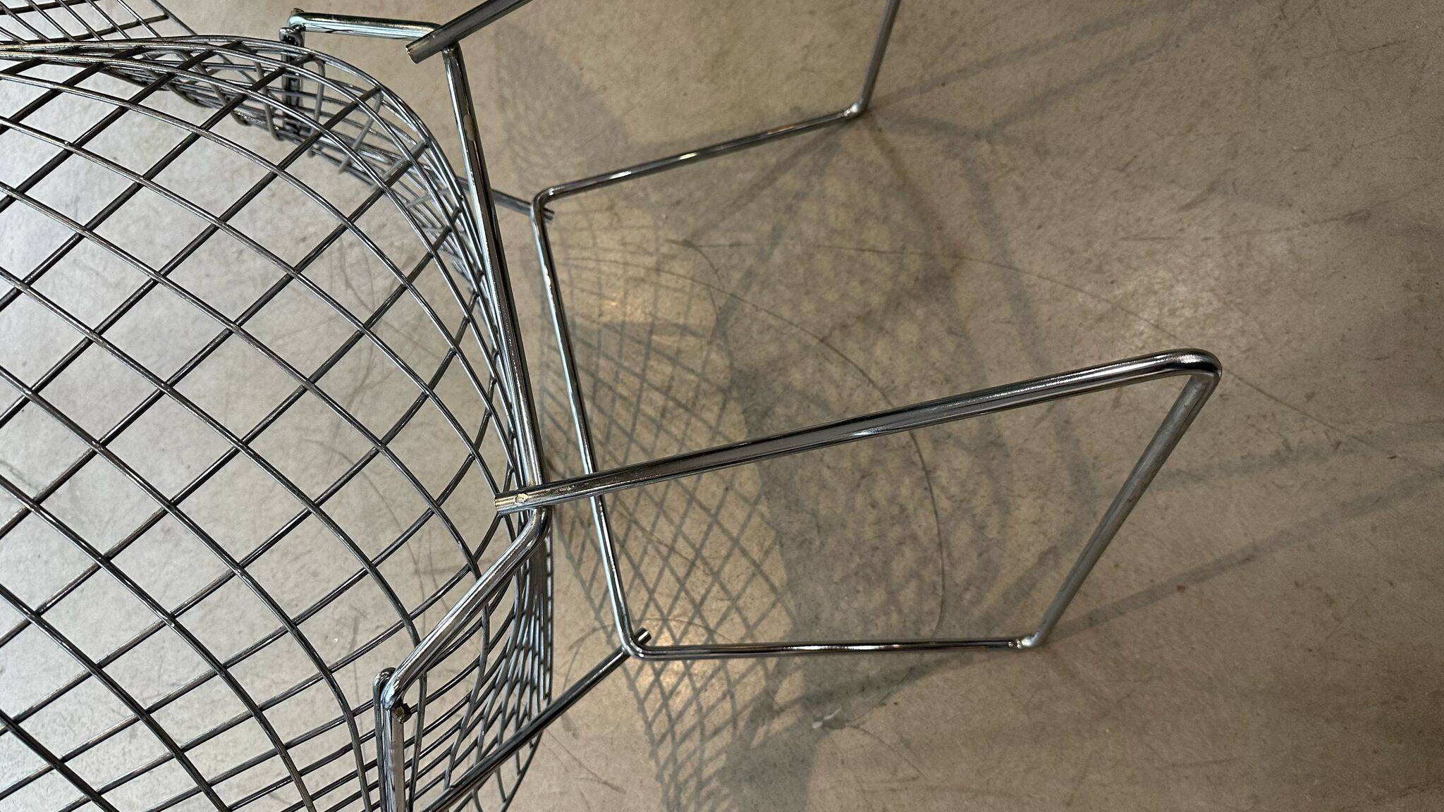 2 Diamond Bertoia armchairs