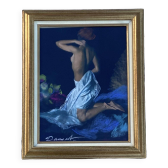 Tableau signé pastel sur papier < Jeune femme > dimension : hauteur -63 c/m-largeur - 51cm-