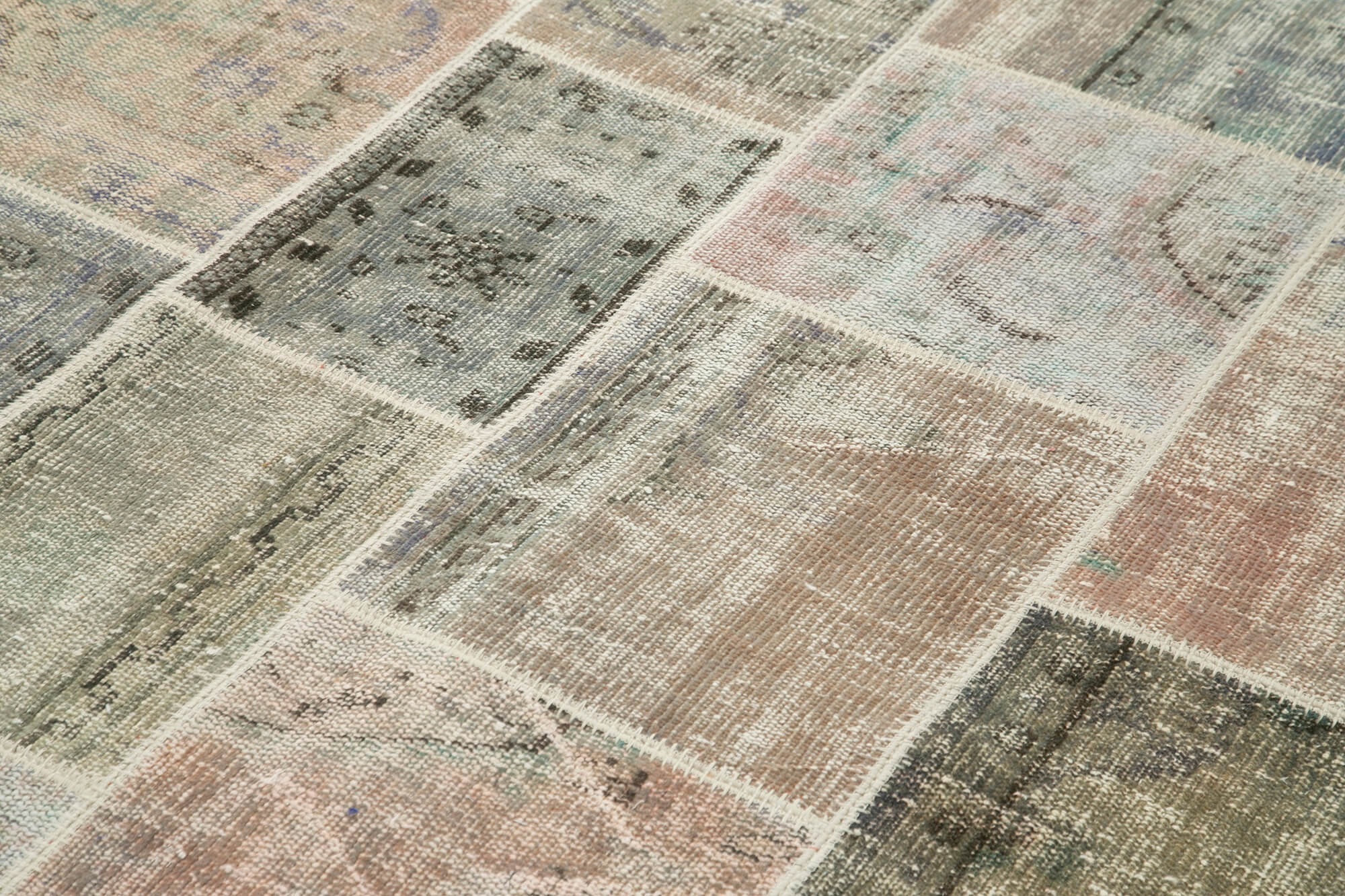 Tapis oriental 172 cm x 242 cm