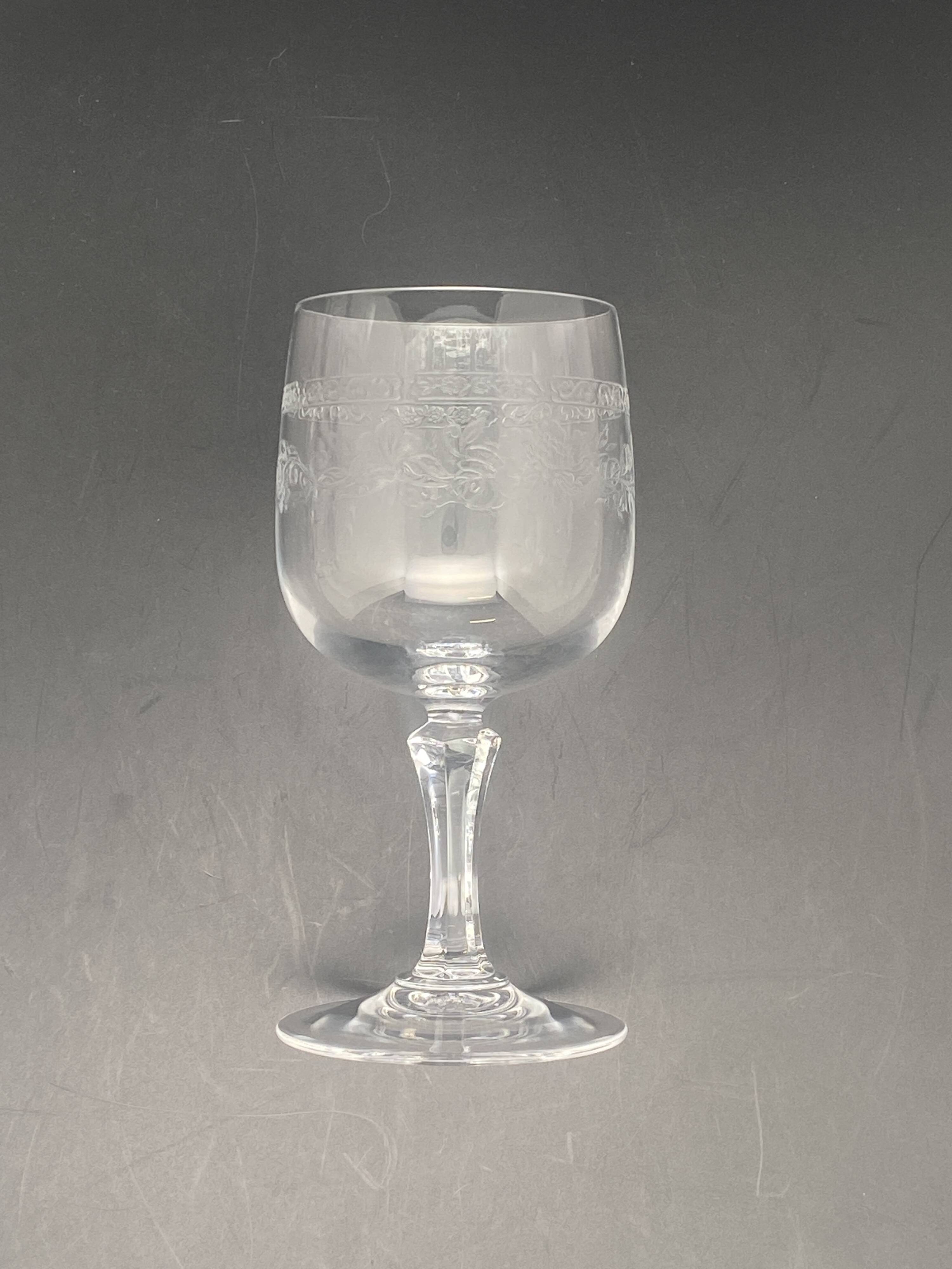 Chiseled crystal wine glasses with flower motif