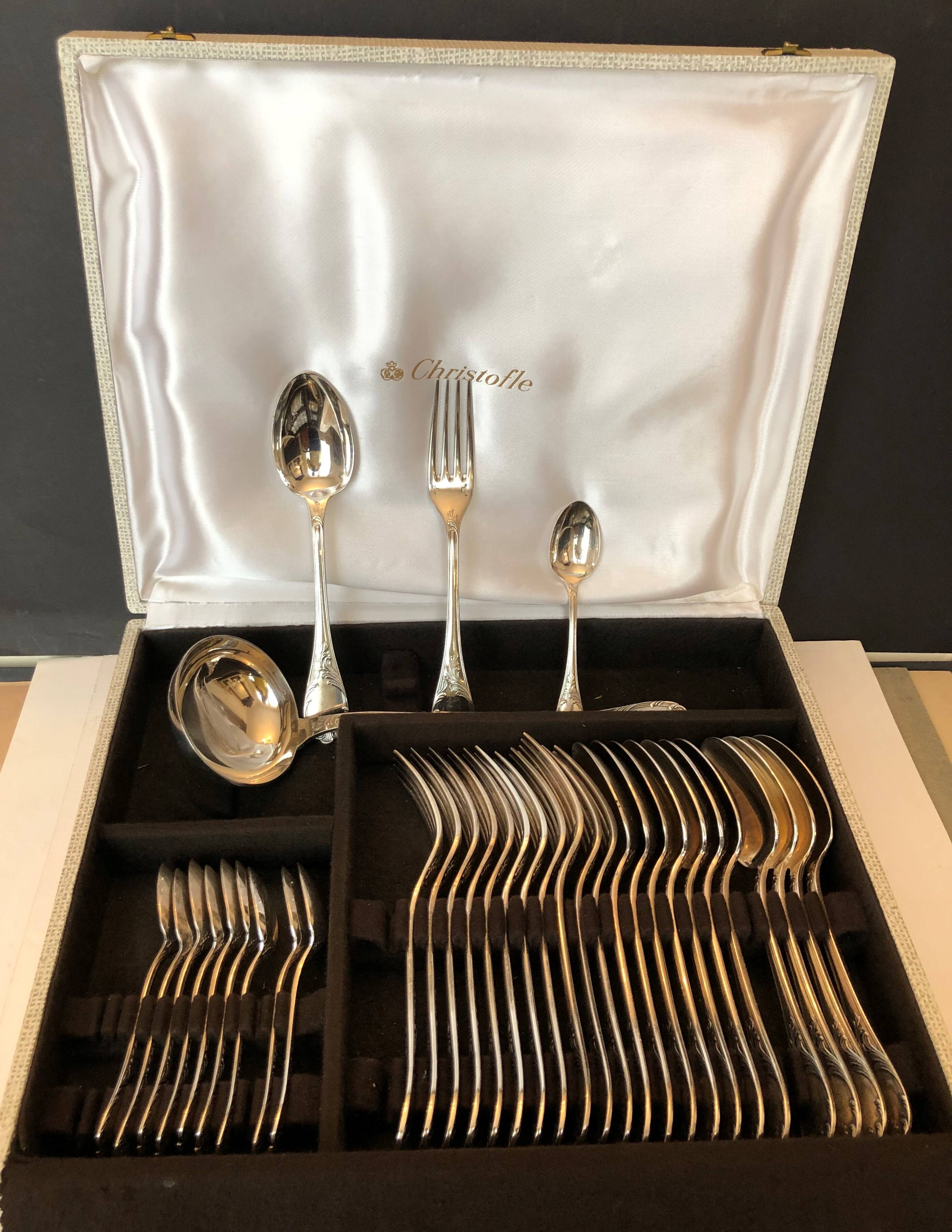 Housewife in silver metal Christofle 35 pieces