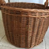 Round wicker basket