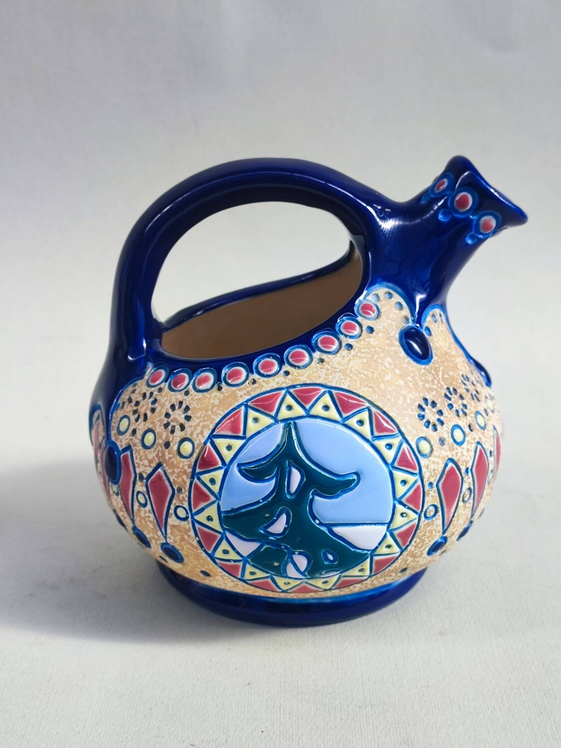 Amphora porcelain carafe