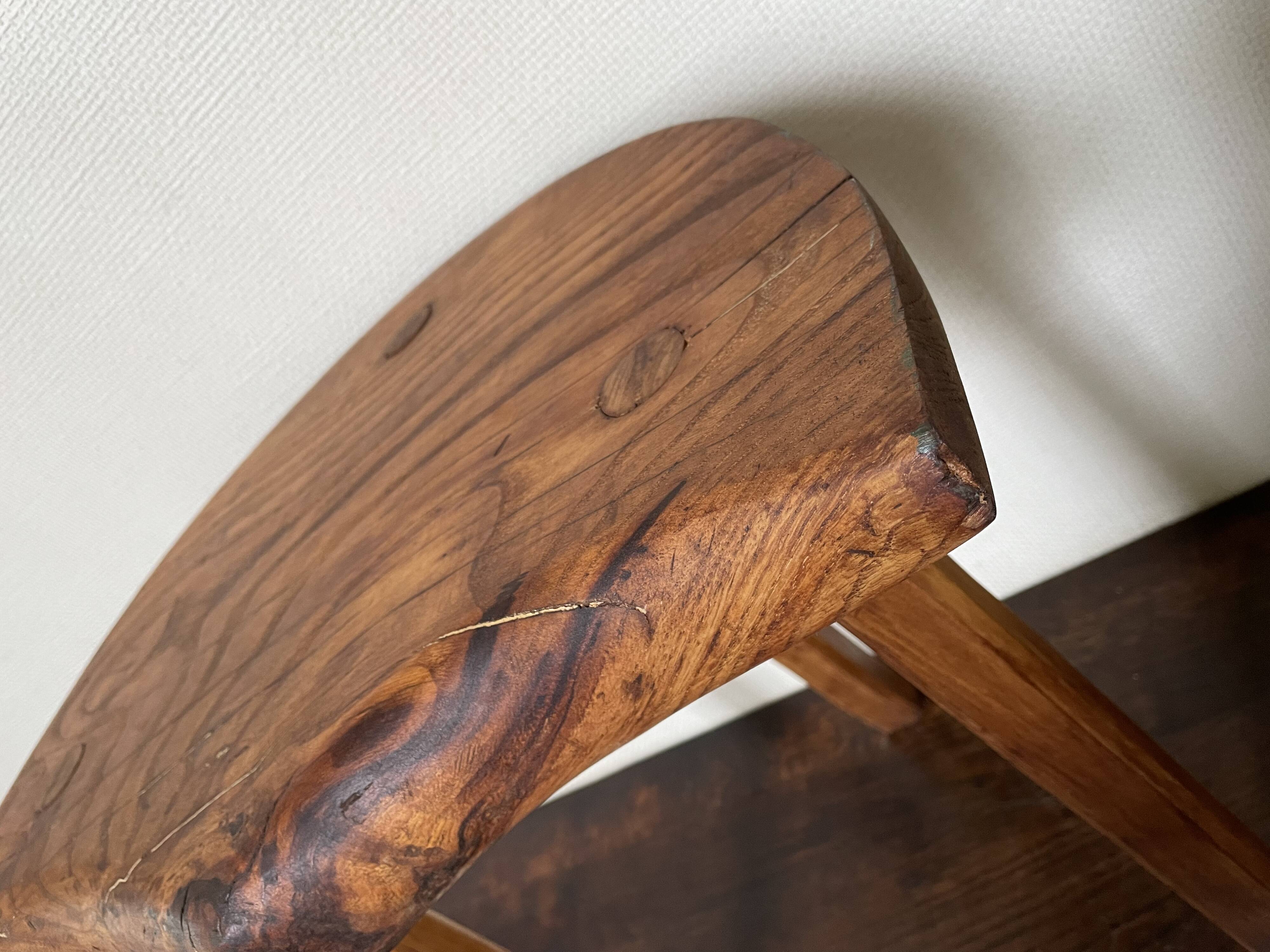 Tabouret tripode