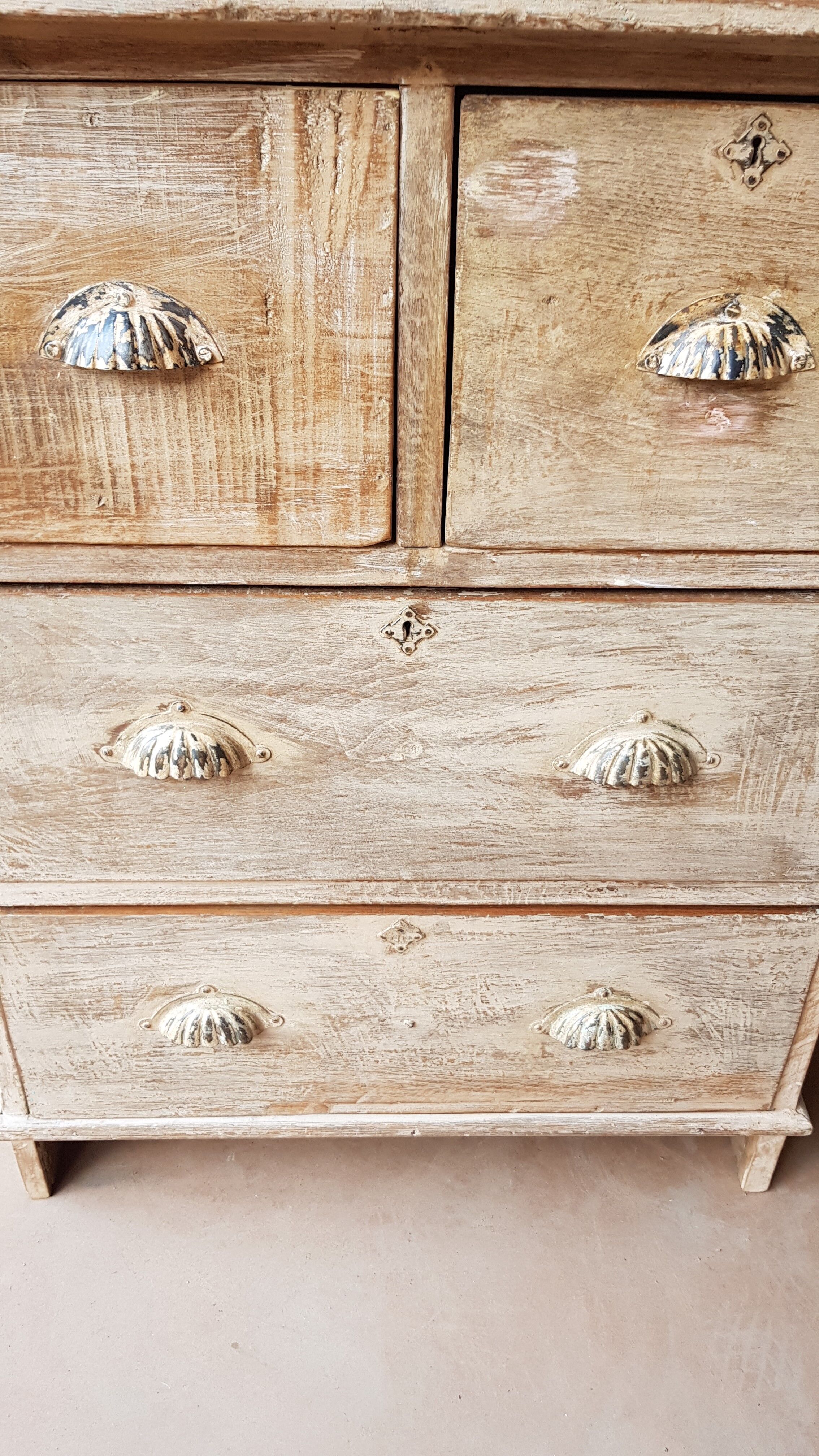 Commode 4 tiroirs en teck birman cérusé blanc