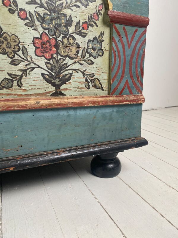 Coffre alsacien polychrome ancien