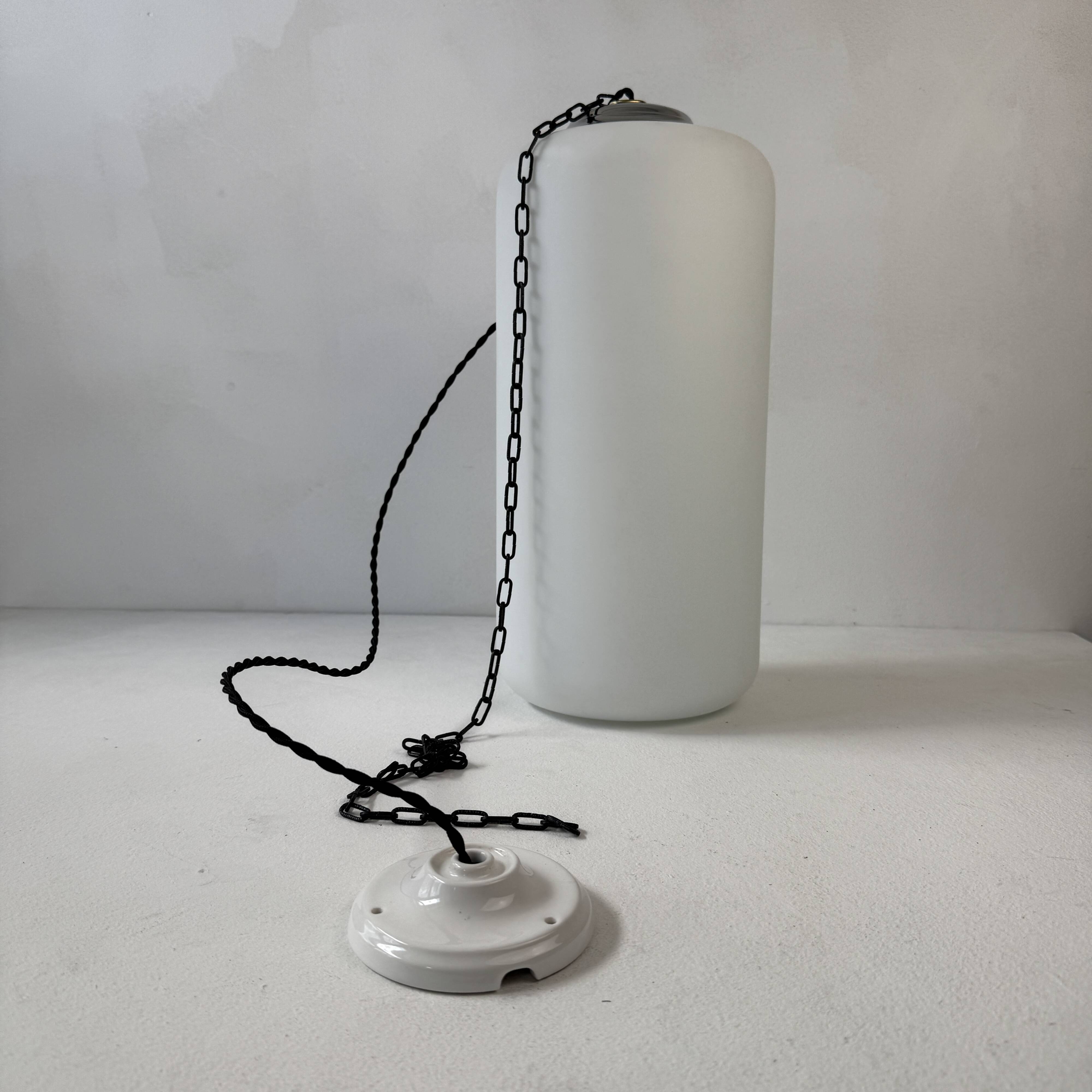 Ancienne suspension en opaline xxl vintage