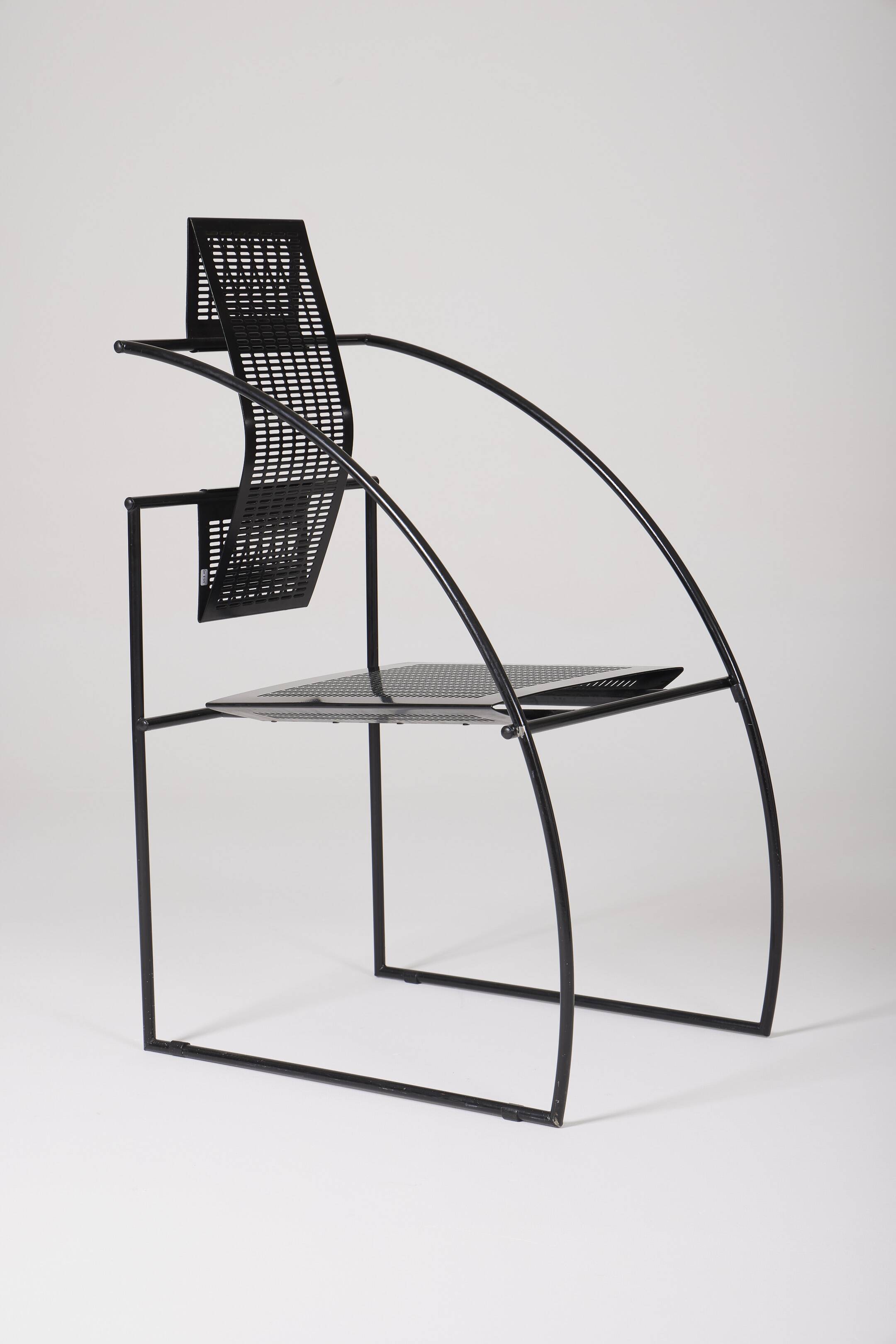 Black metal chair "Quinta" Mario Botta