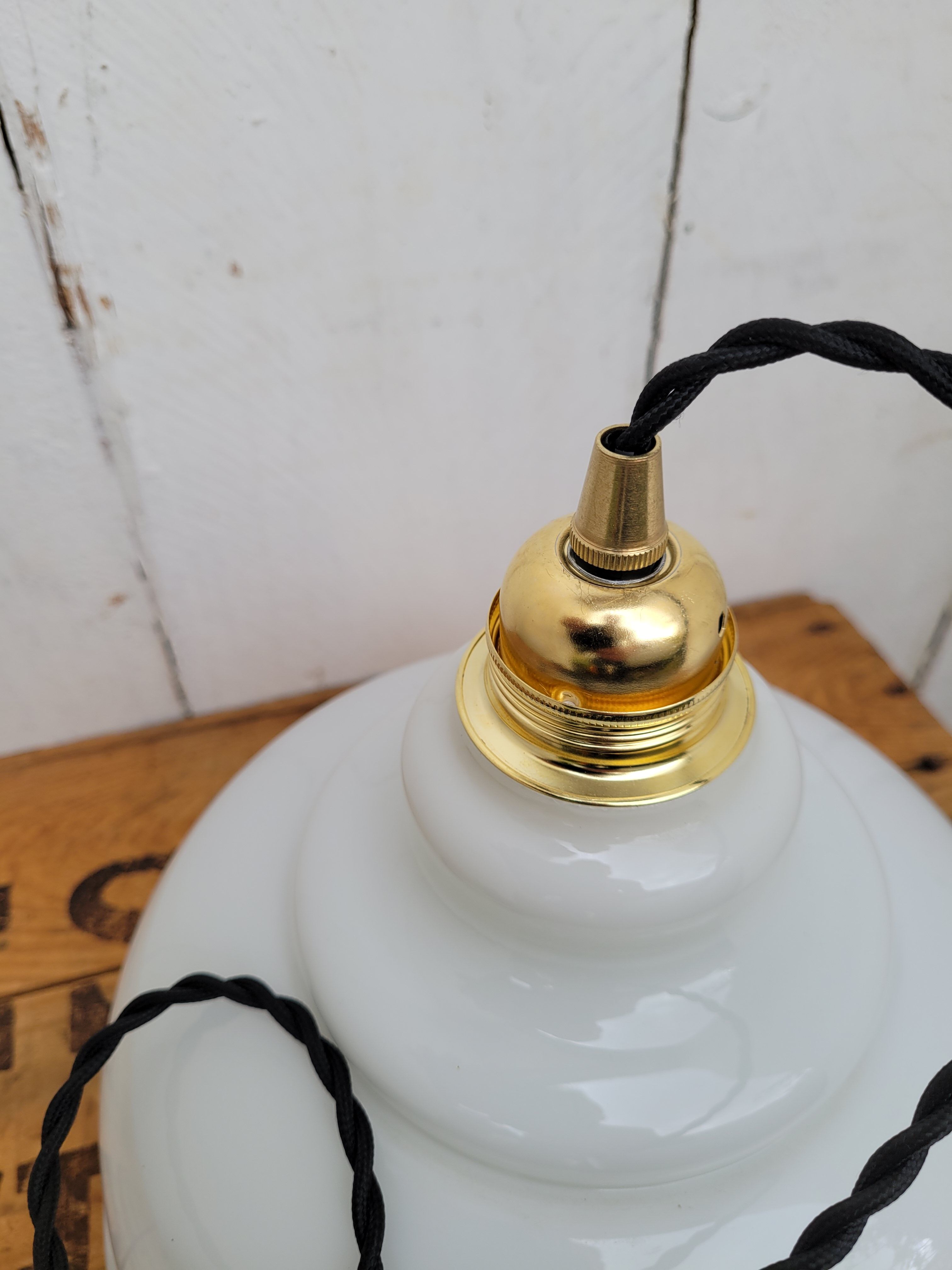 Opaline hanging lamp