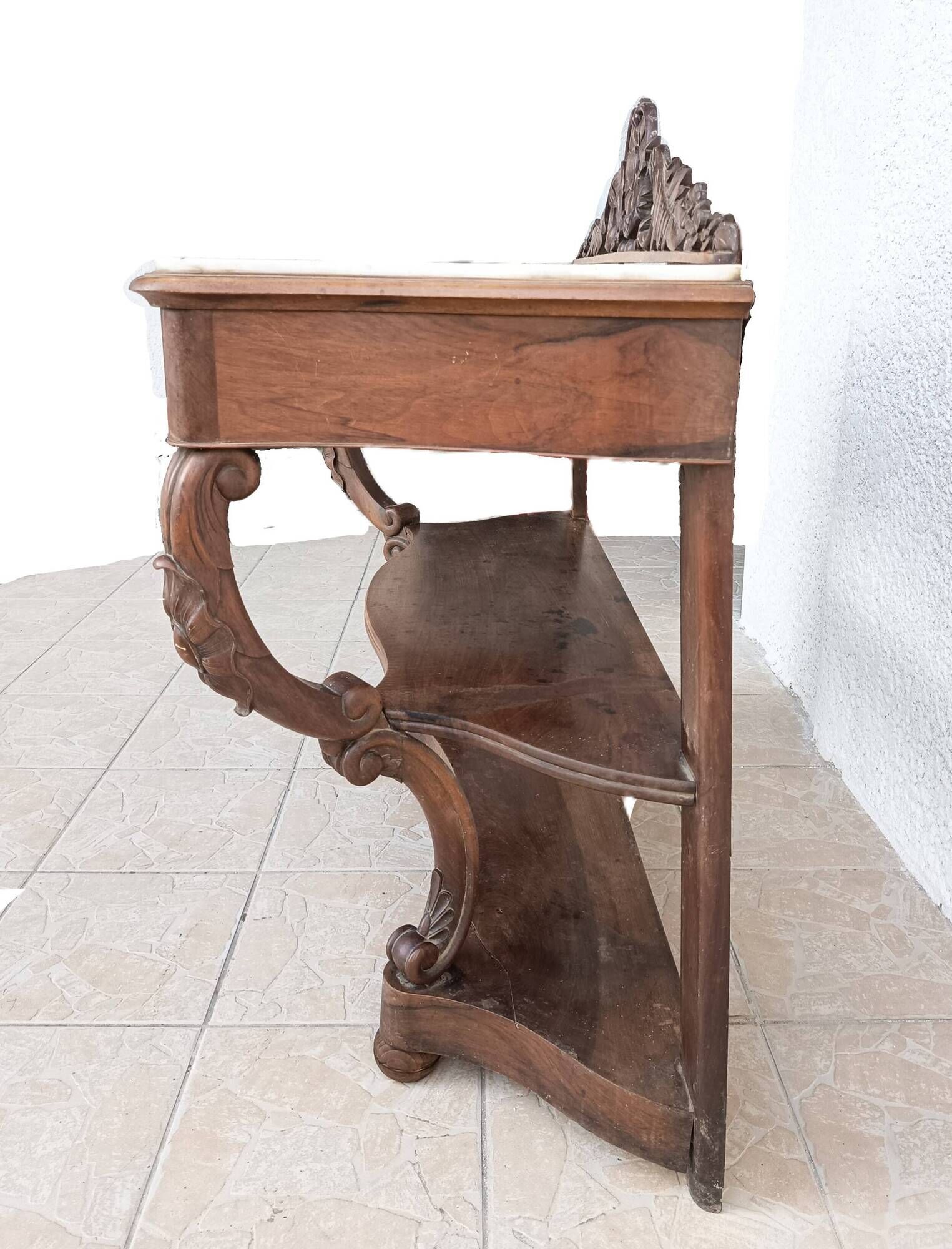 Console from the Napoleonic III era in walnut.