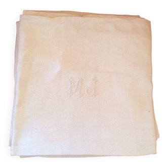 4 Damask and numbered napkins.