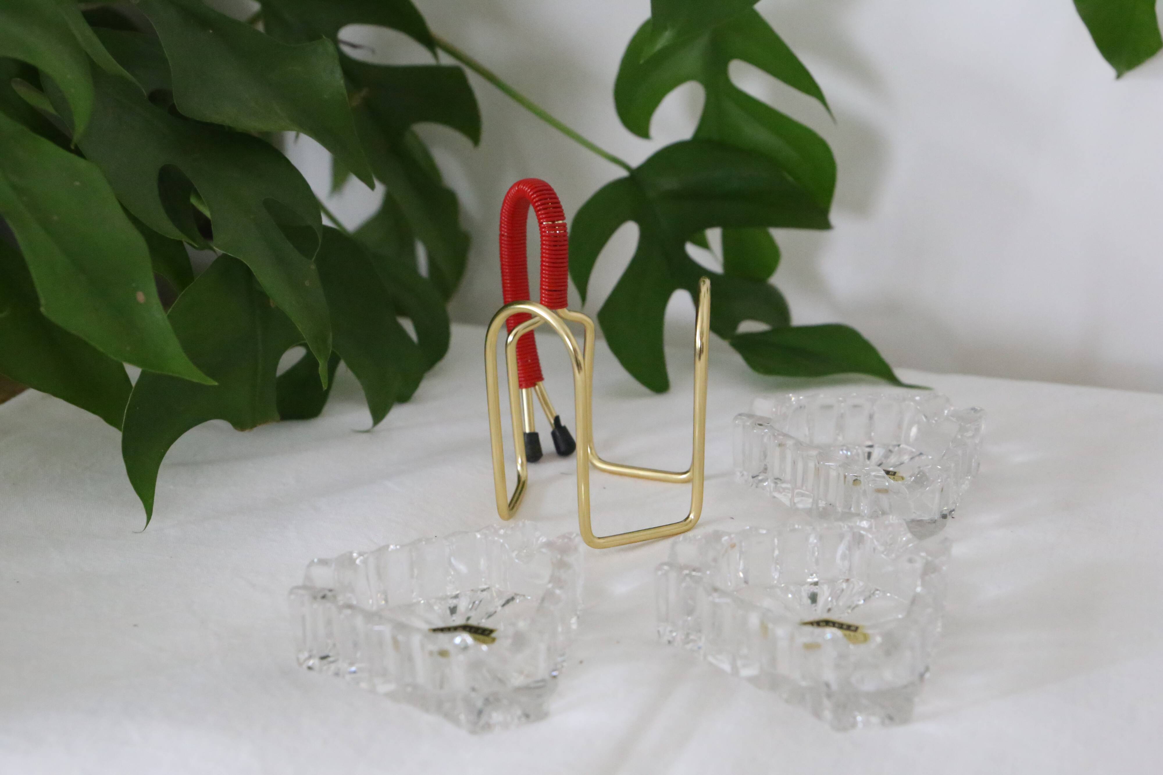 Trio of crystal ashtrays on its support, 1950, translucent, vintage