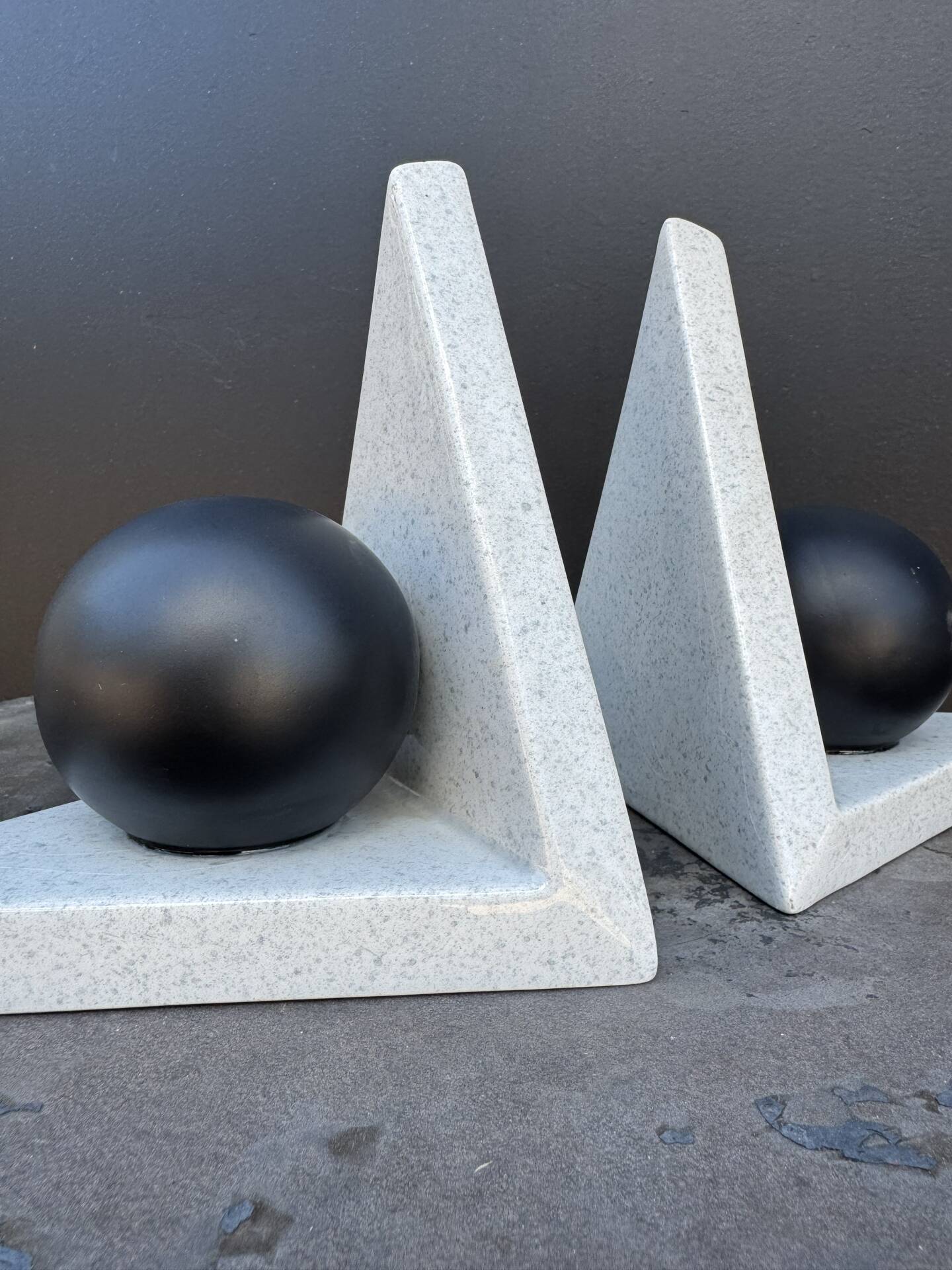 Ceramic bookends, Memphis design, 1980s.
