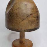 Old standing hat shape, 1900