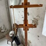 Patère wears pine coat 70