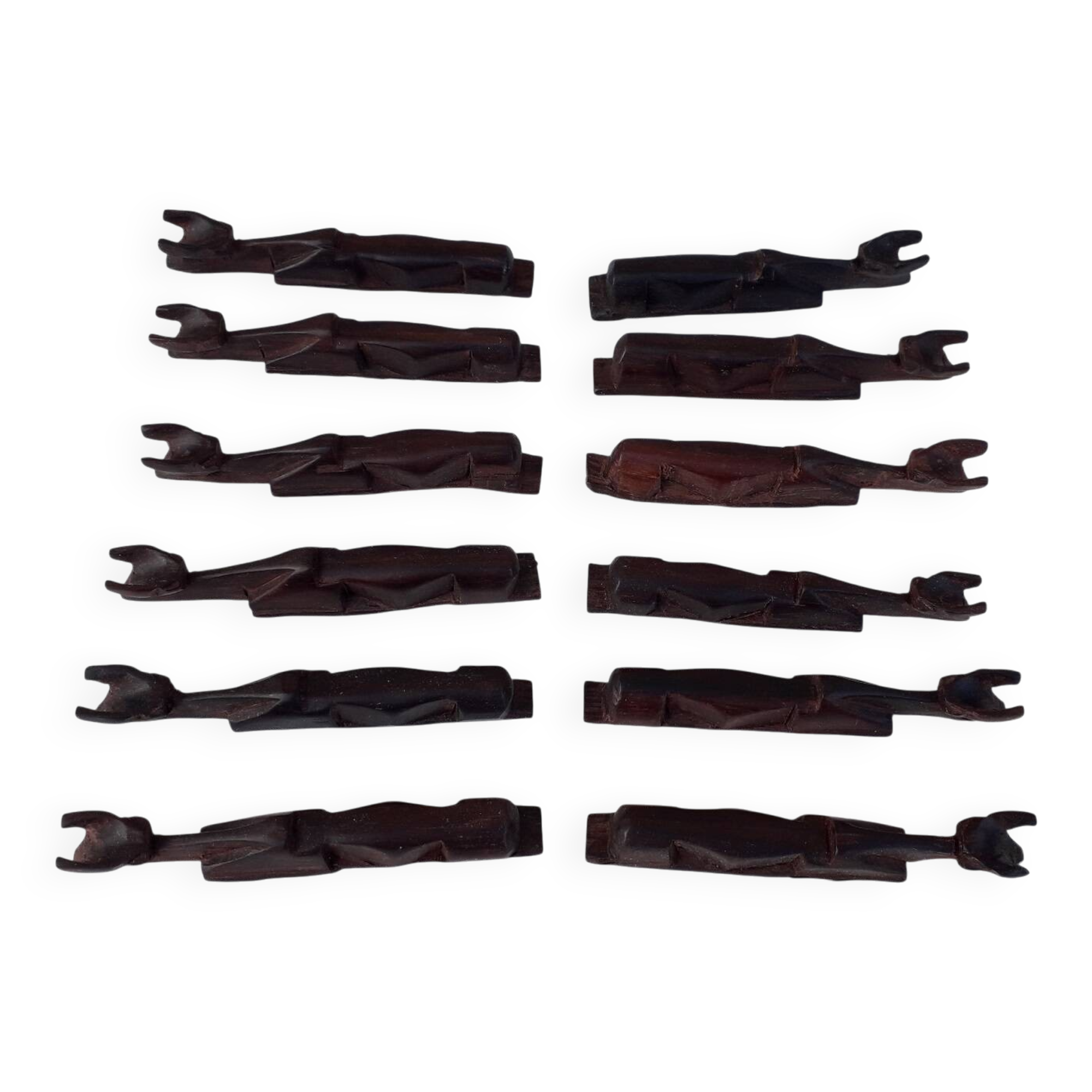 12 porte-couteaux en bois