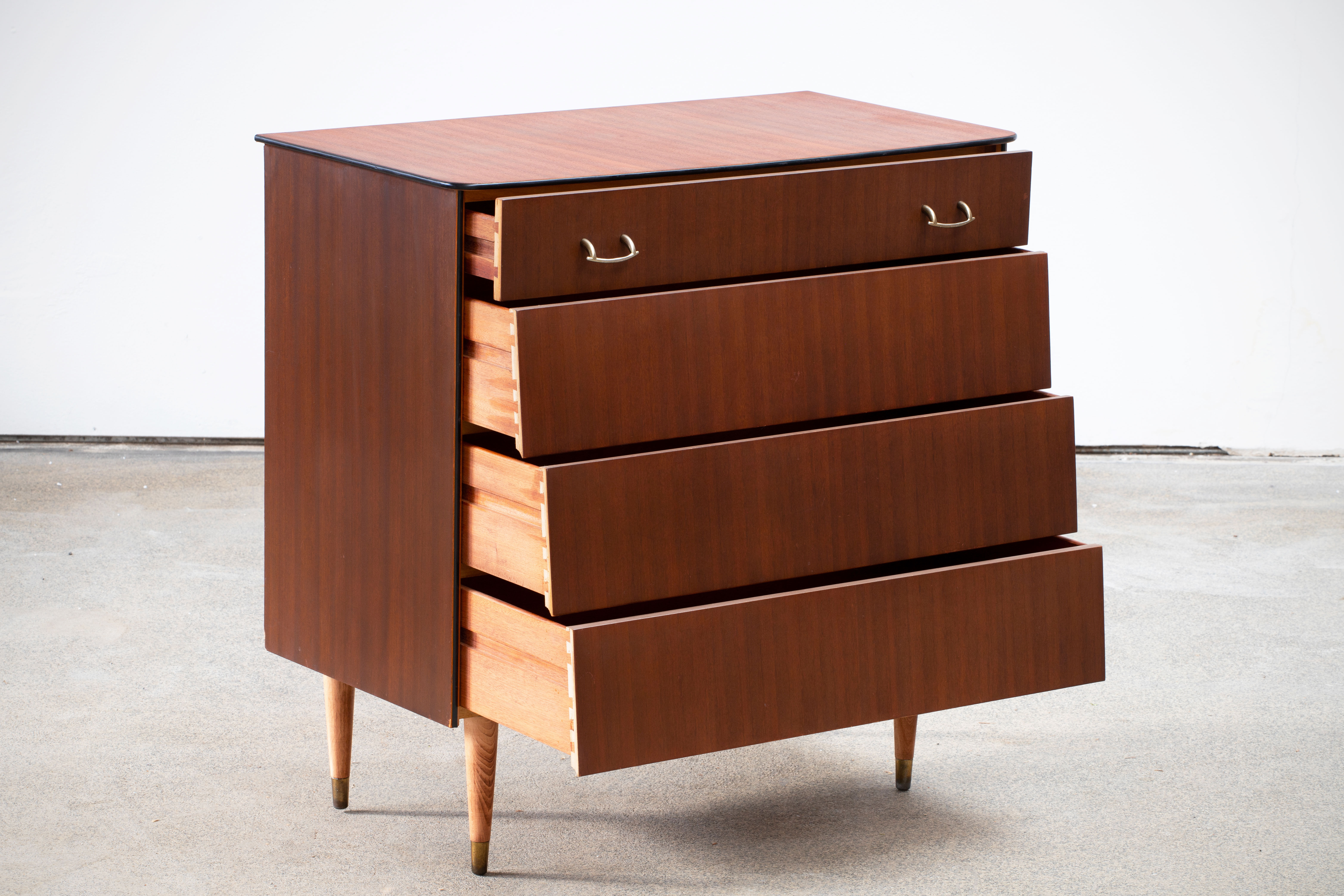 Commode vintage 1960