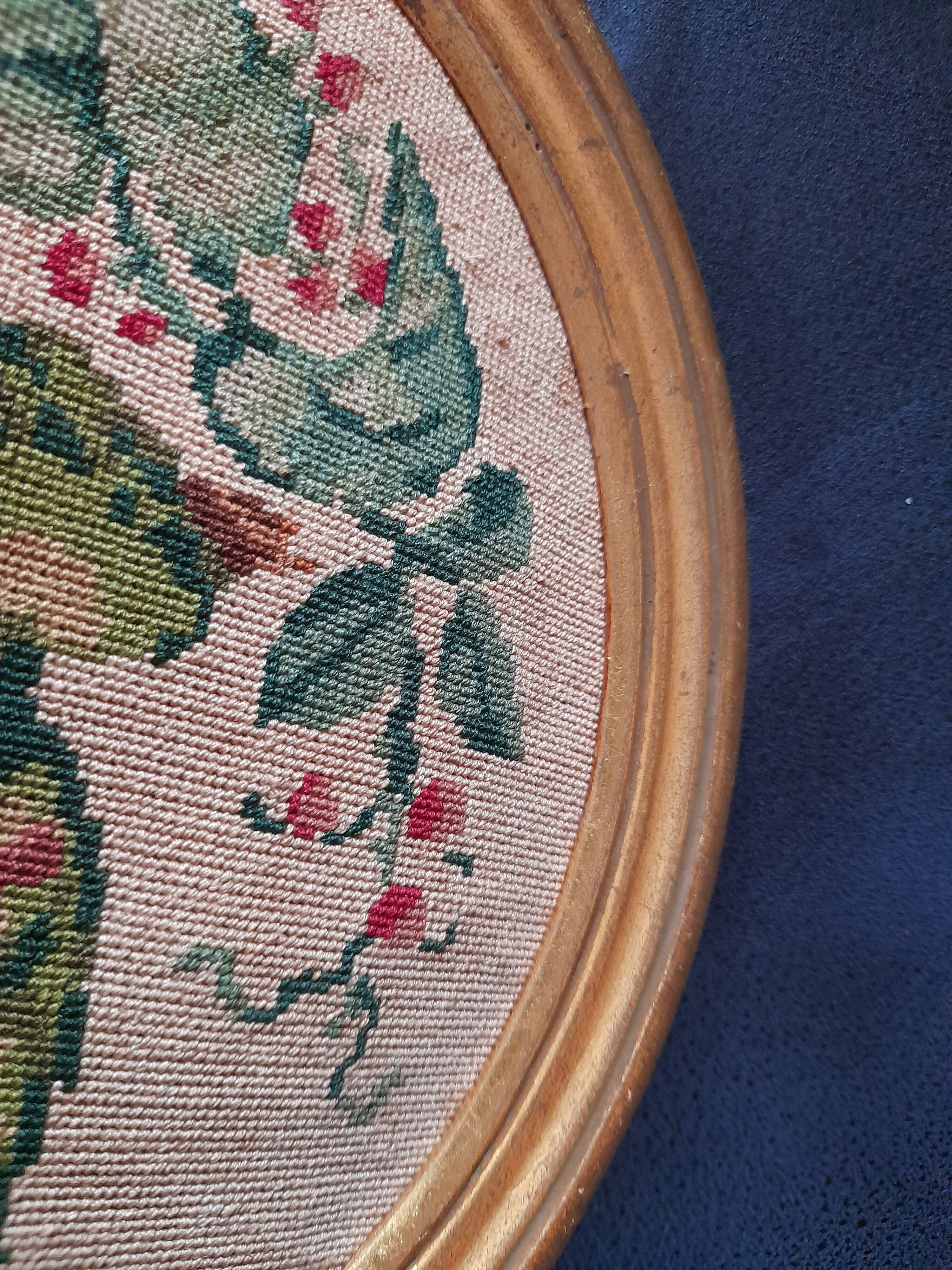 Round gold frame embroidered bird cross stitch