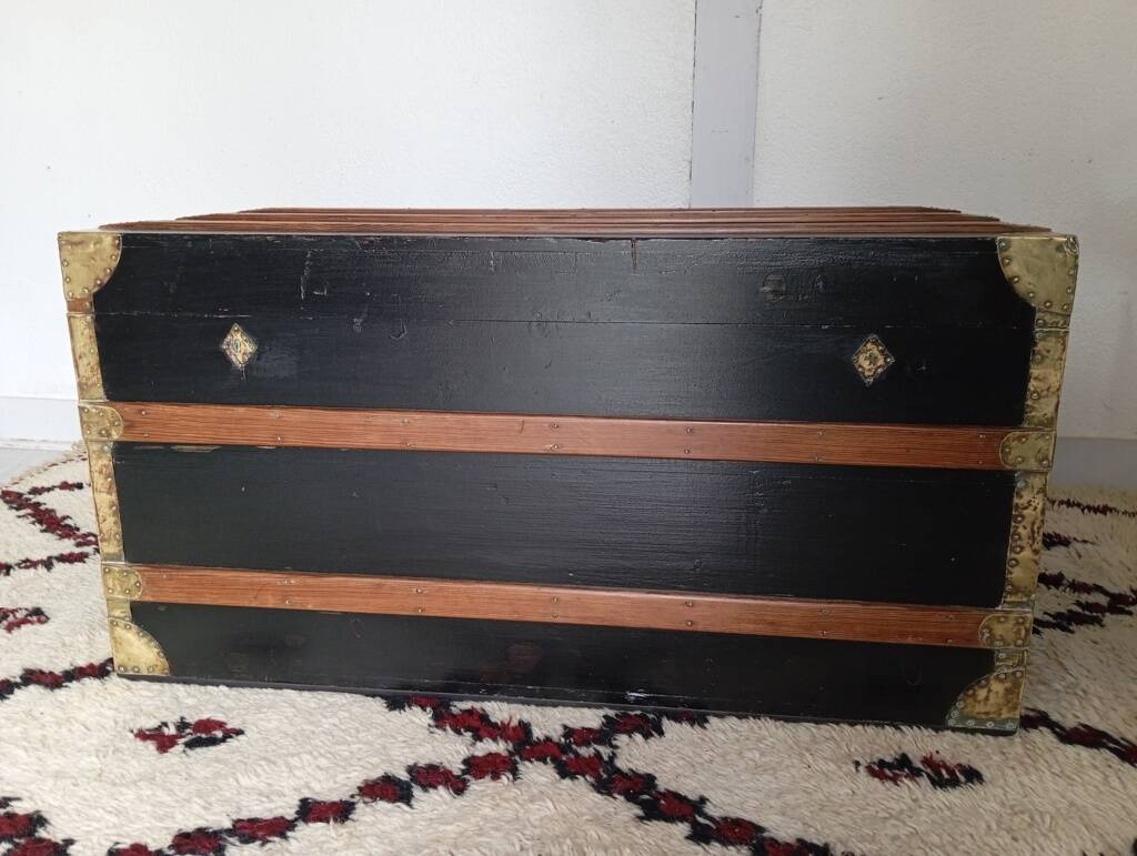 Late 19th century marine trunk