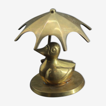 Ancienne statue canard sous parapluie en laiton