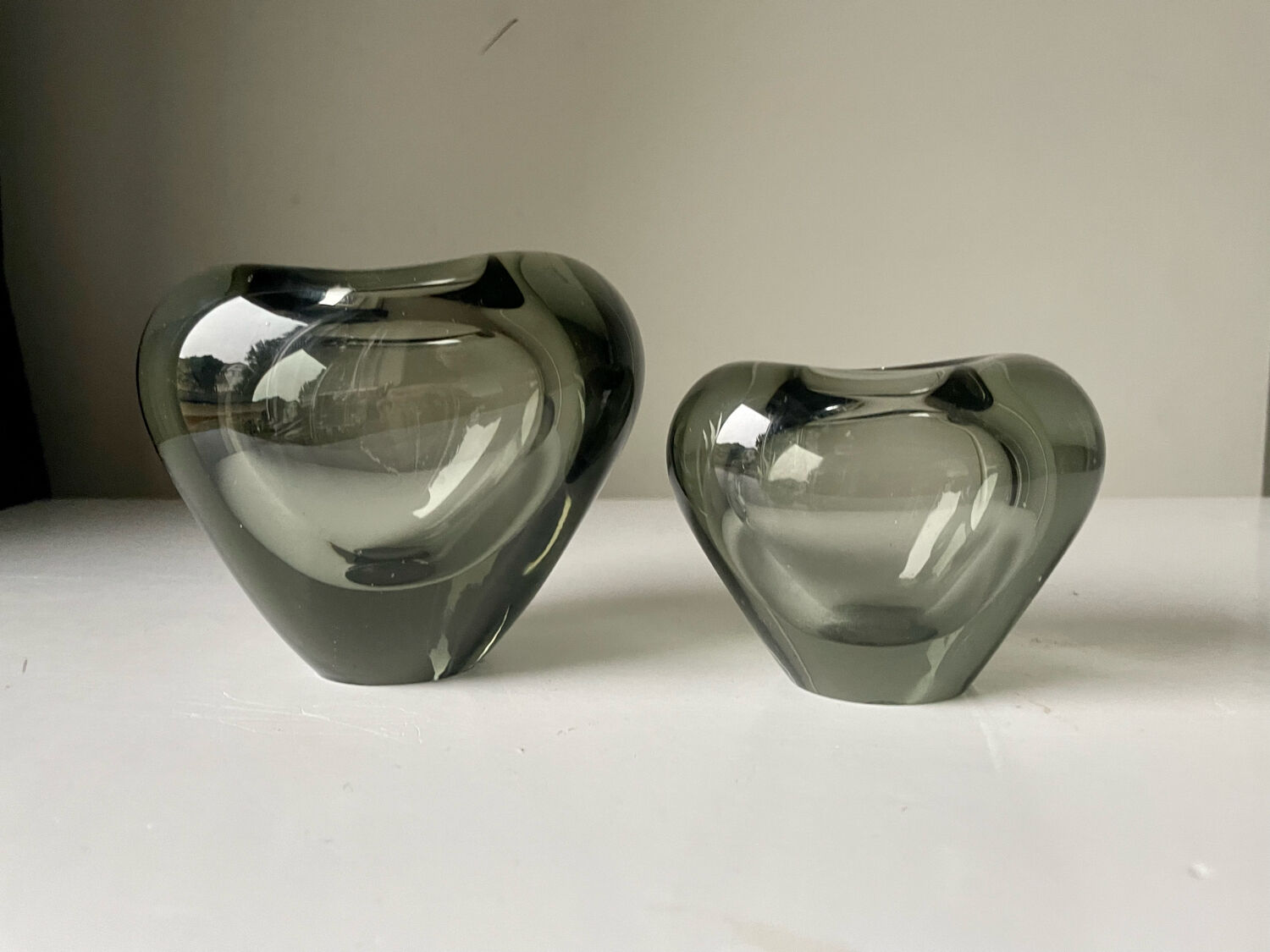 Set of 2 heart shaped Holmegaard crystal vases by Per Lutken