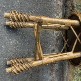 Tabouret en osier tressé