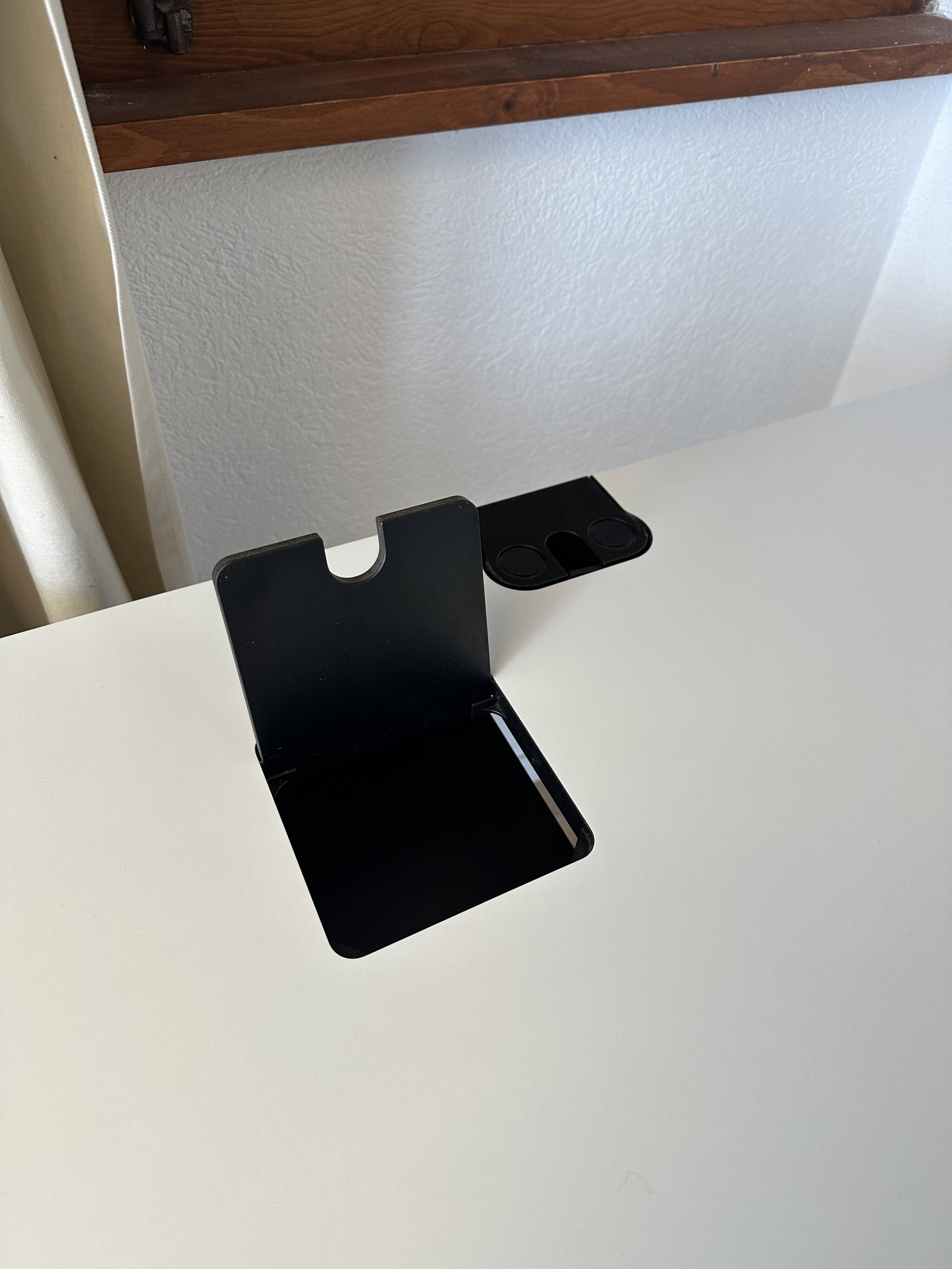 Usm haller advanced desk/table in pearl grey laminate