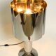 Lampe de table en métal chromé XXL des années 1970 avec abat-jour en métal | Hauteur 75 cm