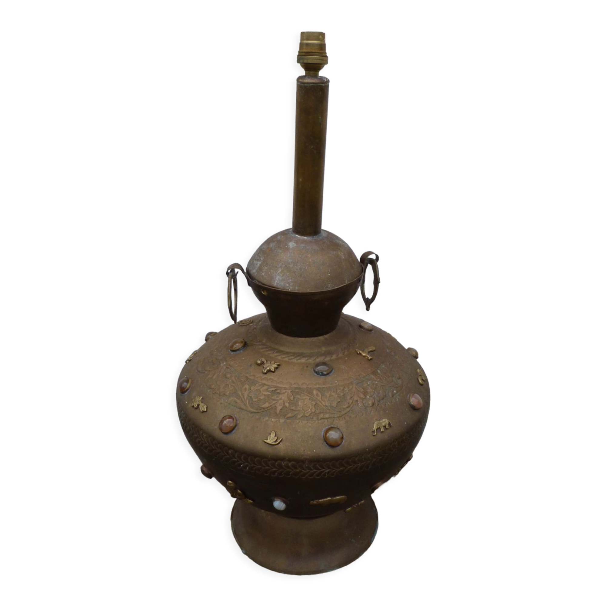 Pot in hammered copper and natural stones mounted in lamp india asia