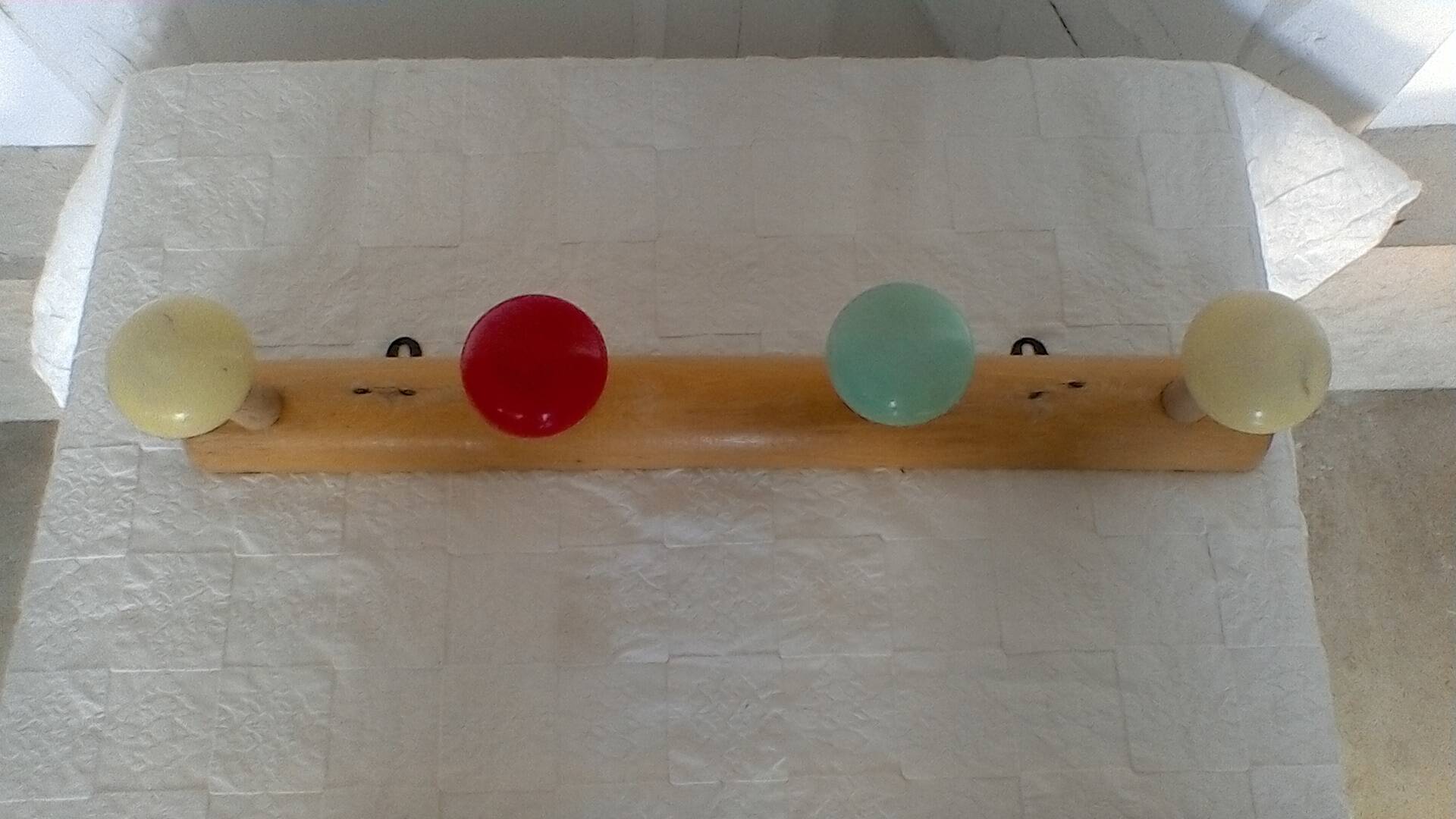 Coat rack with balls, vintage.