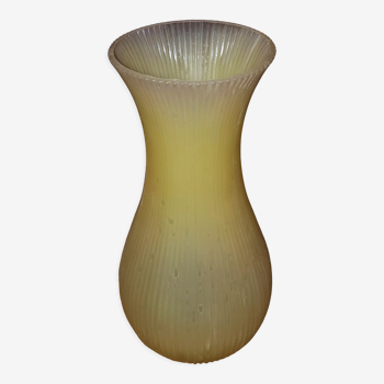 Vase jaune vintage