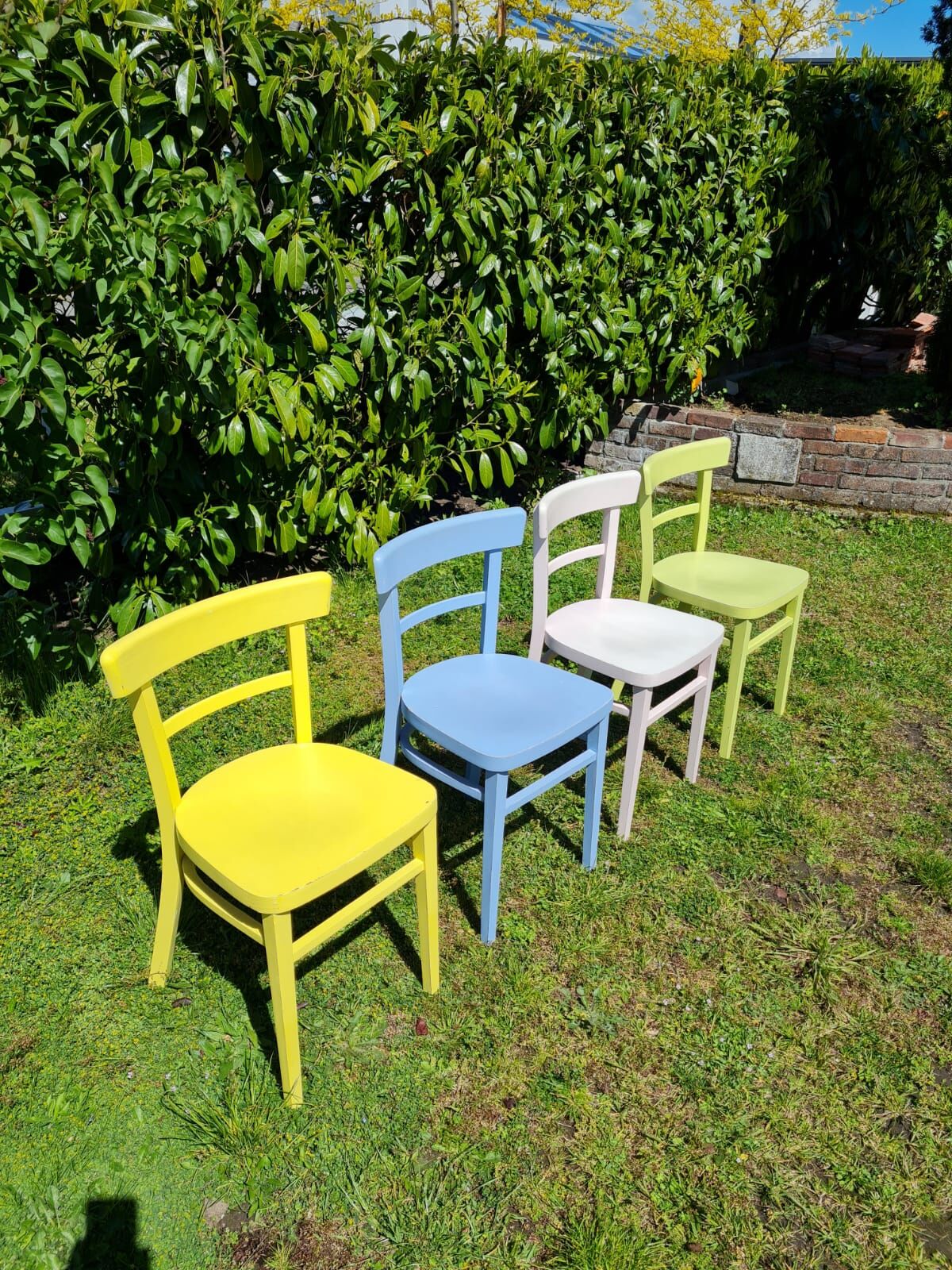 Série de 4 chaises Baumann en bois pastel