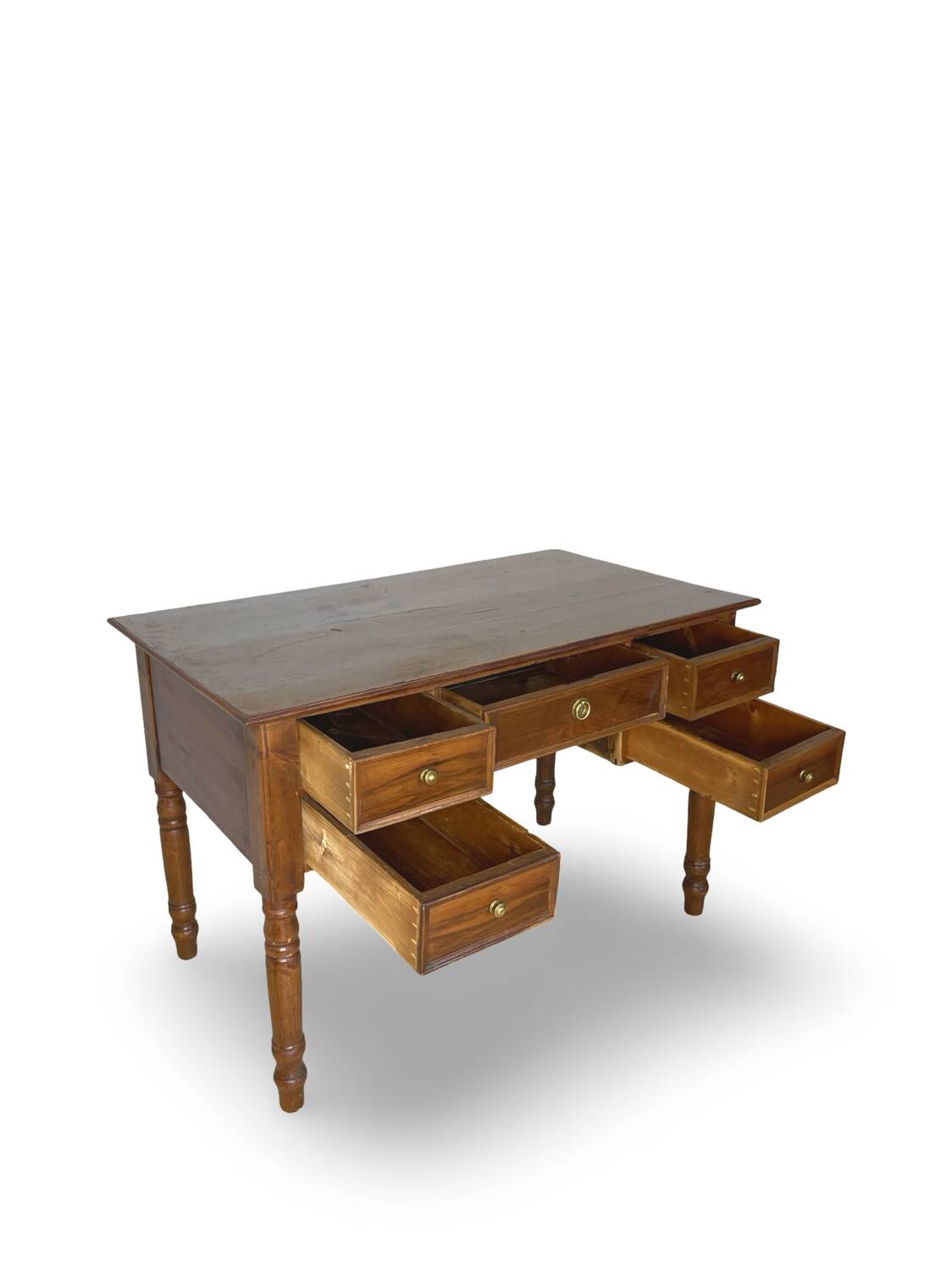 Italian pine wood centre writing desk from the 1960s, a reproduction o