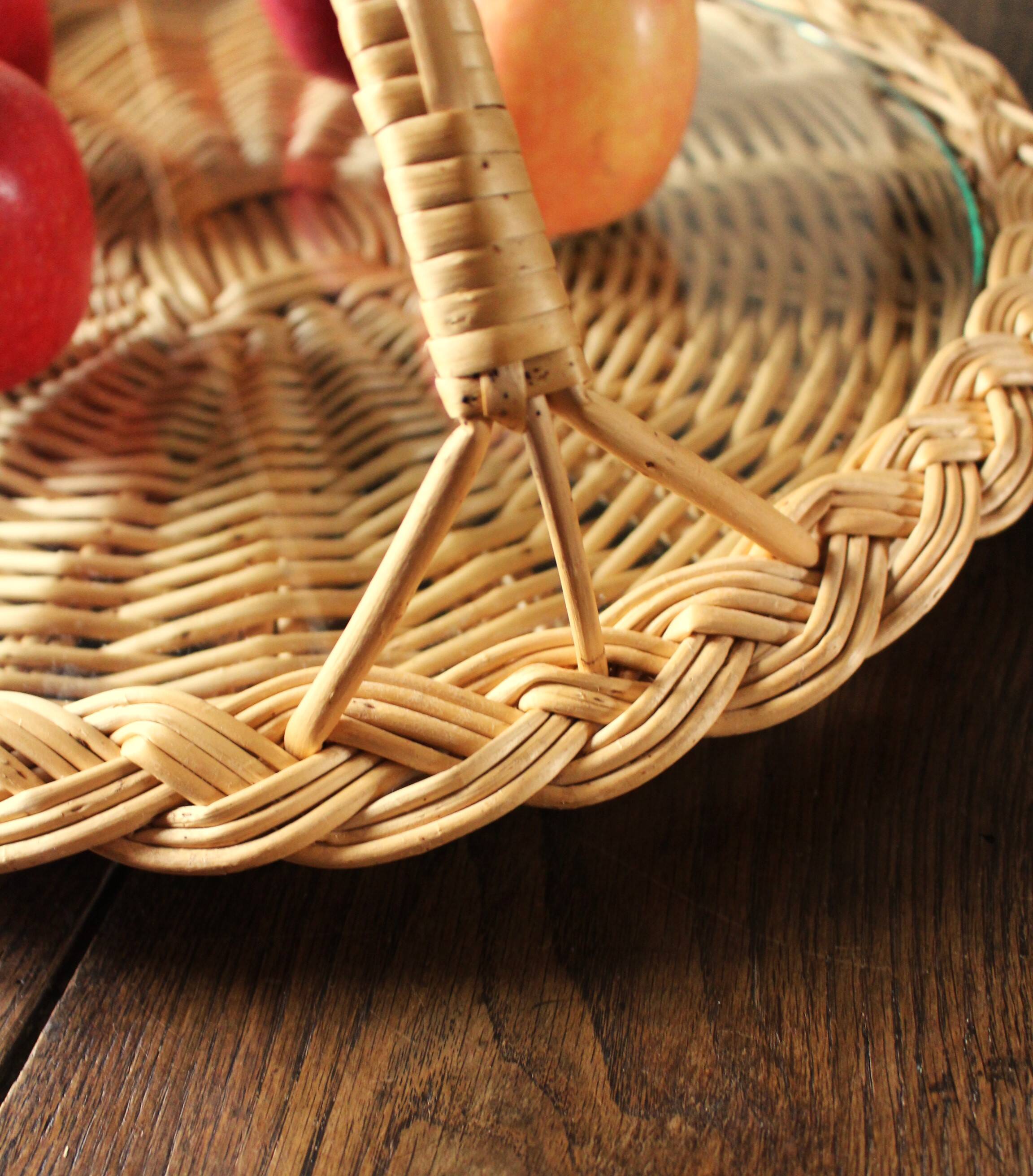 Round wicker and glass tray Anse Vannerie Vintage