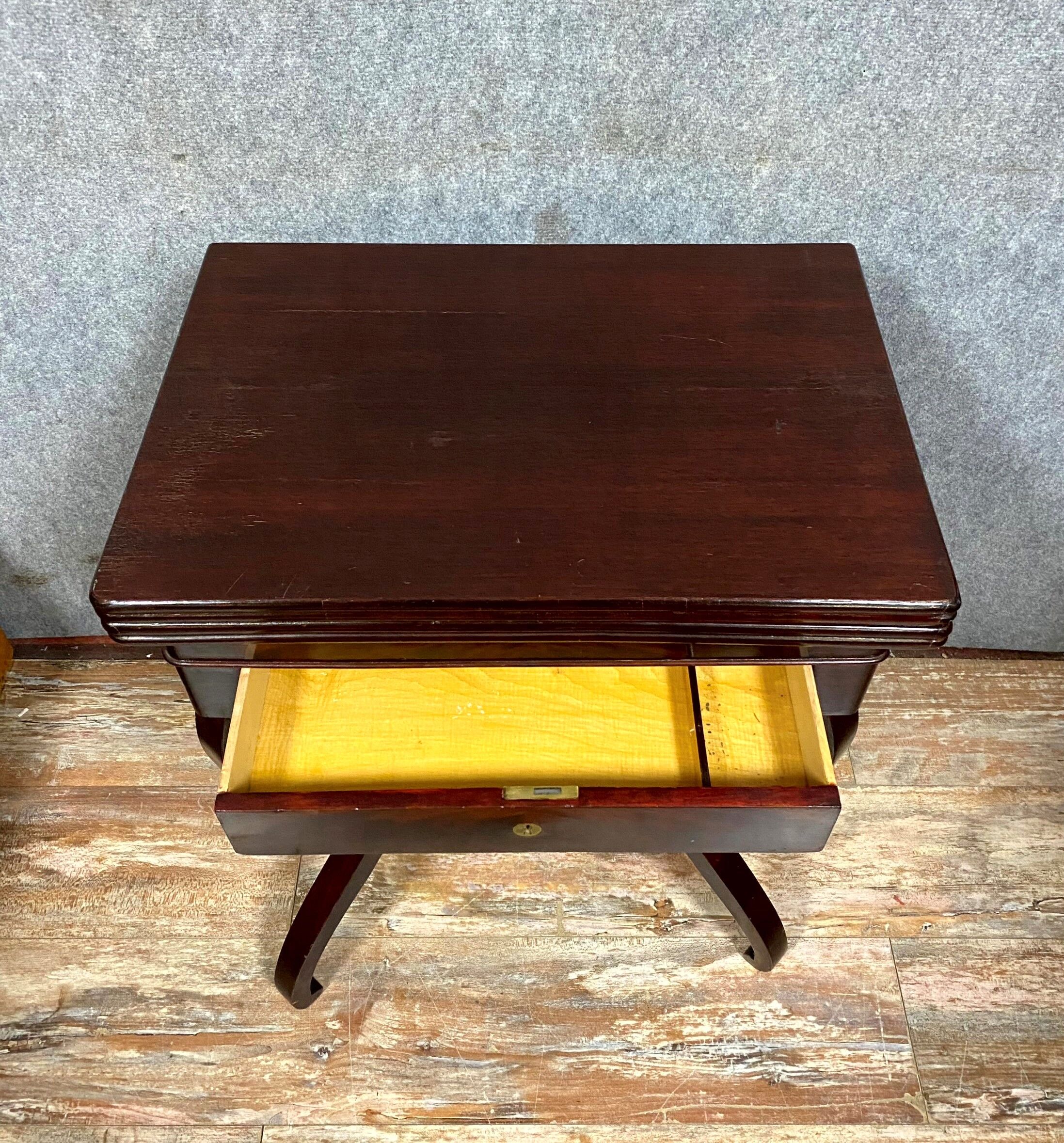 Empire era game table / Mahogany restoration circa 1810-1820