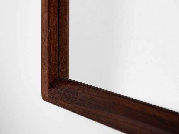 Ensemble danois : miroir, banc, conteneur en palissandre par Aksel Kjersgaard, années 1960.