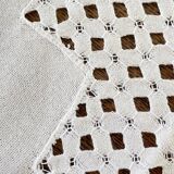 Embroidered tablecloth and 12 vintage napkins