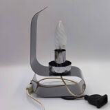 Vintage 70s chrome metal table lamp, folded effect.