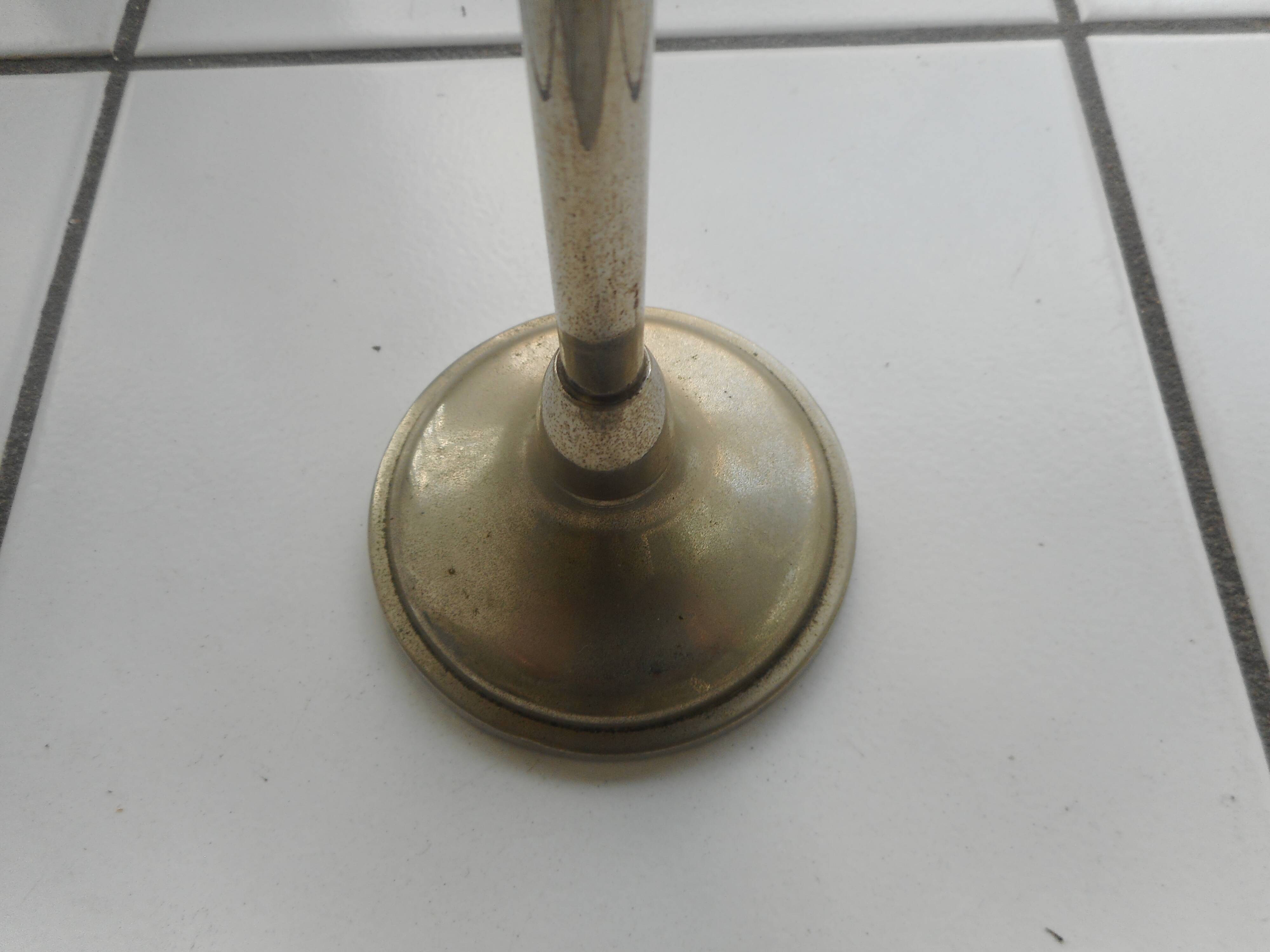 Metal hat holder Siegel